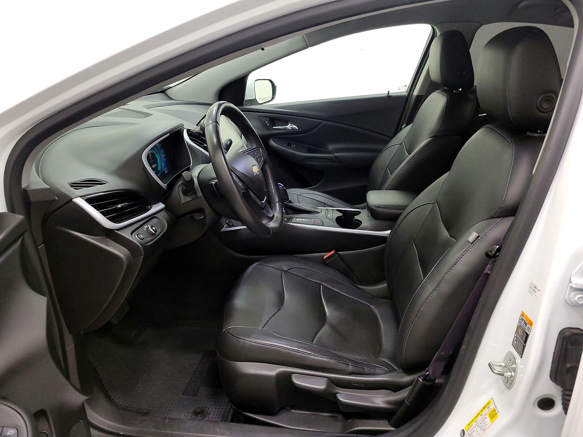 Thumbnail: 2017 Chevrolet Volt - 11