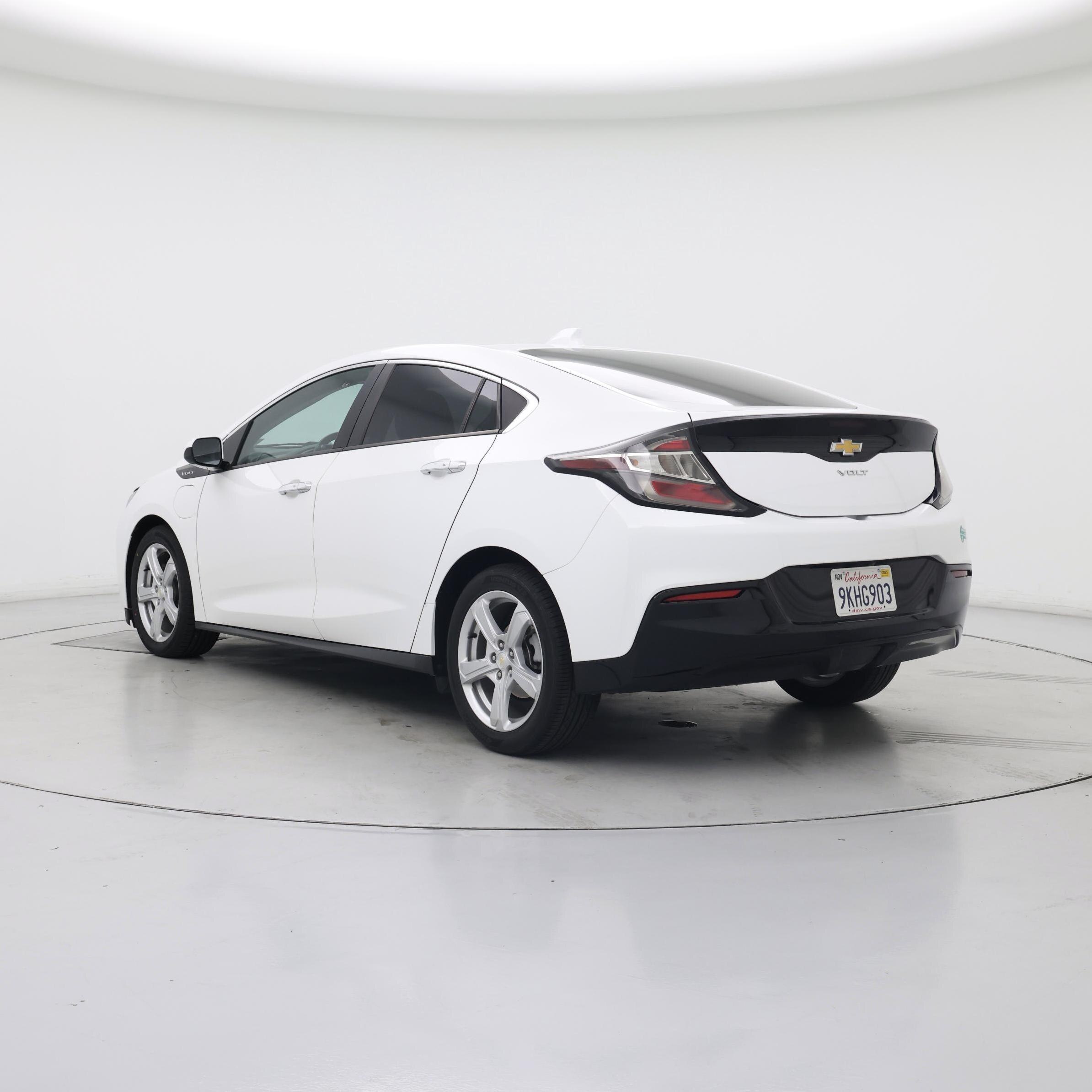 Thumbnail: 2017 Chevrolet Volt - 2