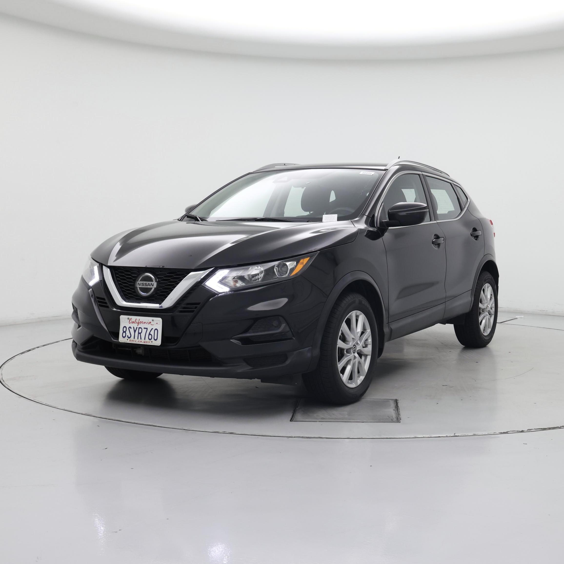 Thumbnail: 2020 Nissan Rogue Sport - 4
