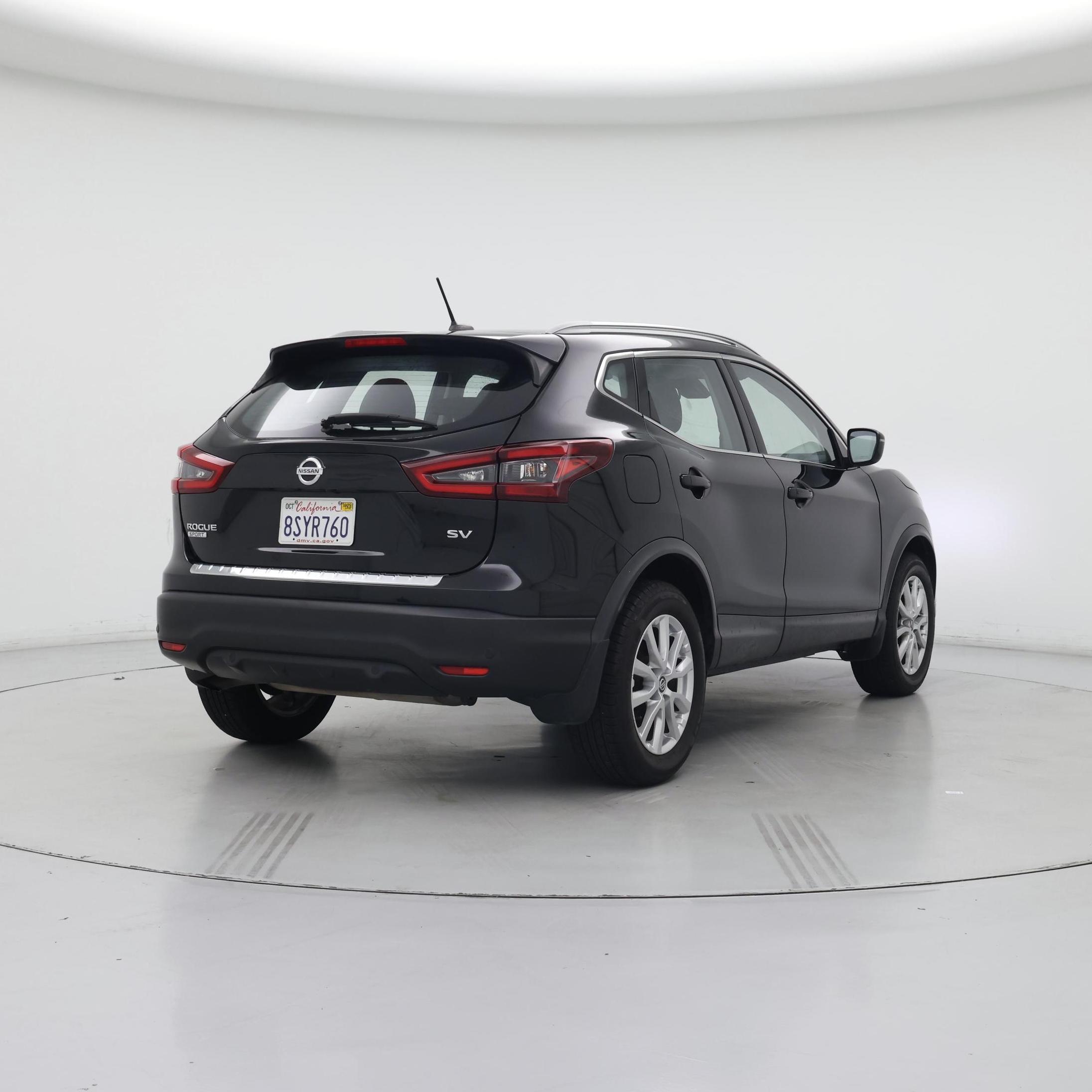 Thumbnail: 2020 Nissan Rogue Sport - 8