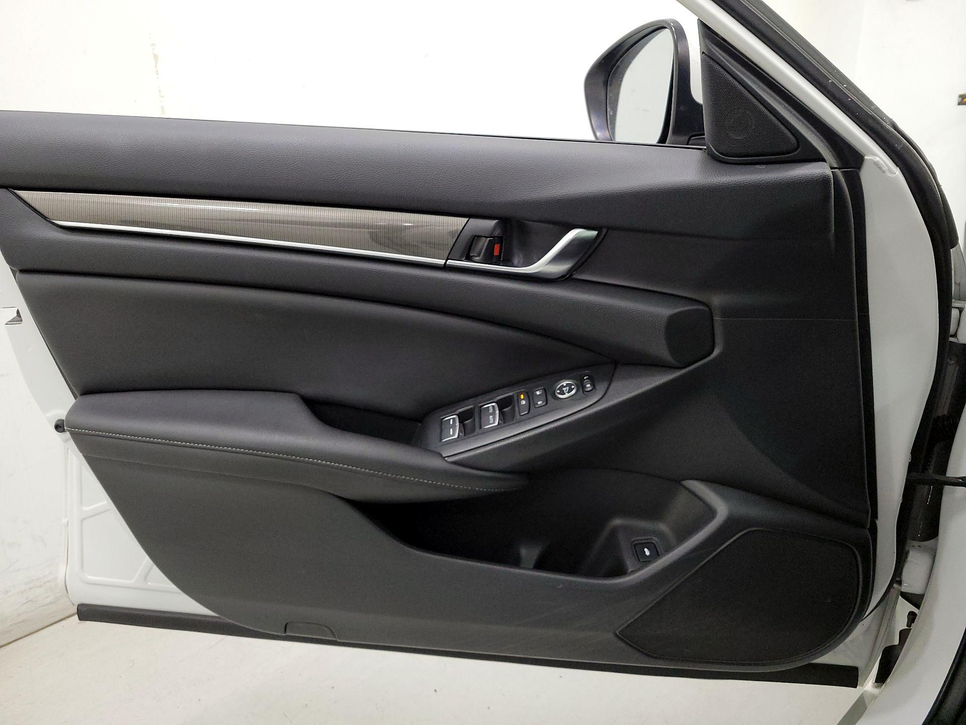 Thumbnail: 2019 Honda Accord - 12