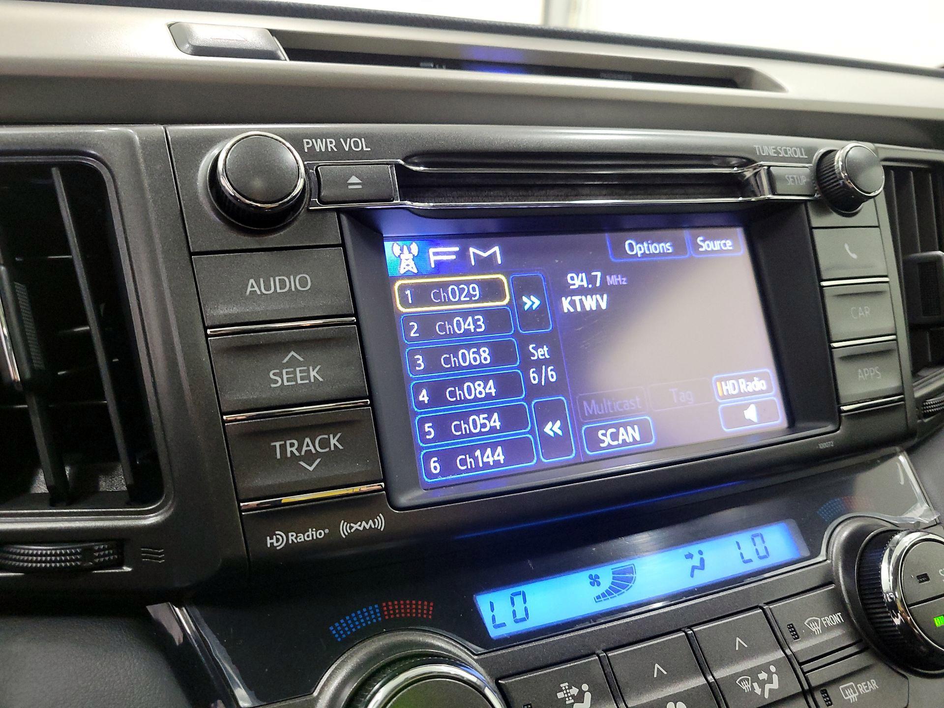 Thumbnail: 2013 Toyota RAV4 - 15