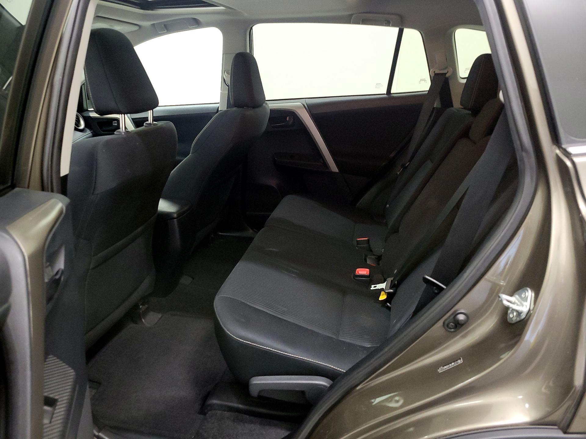 Thumbnail: 2013 Toyota RAV4 - 20