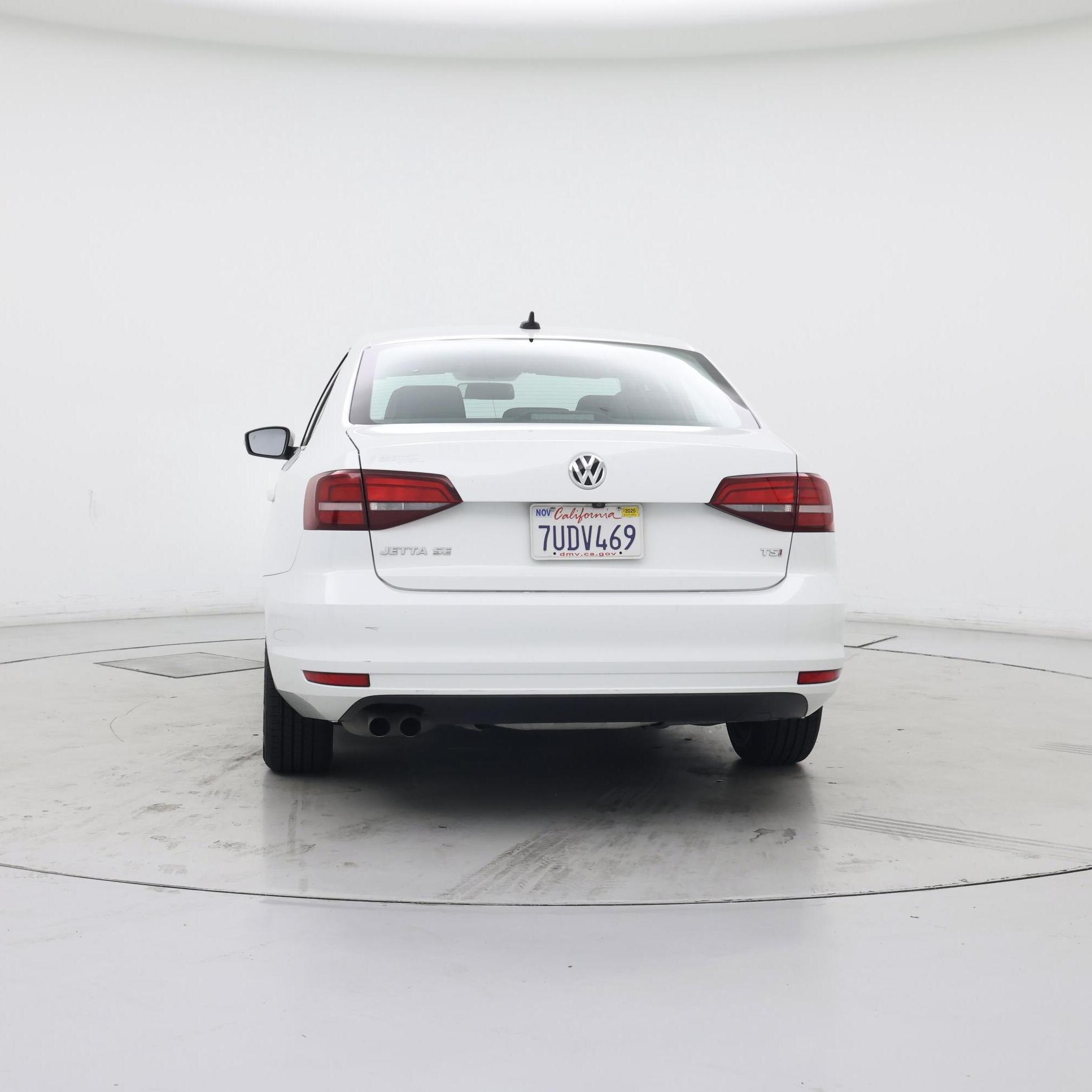 Thumbnail: 2017 Volkswagen Jetta - 6