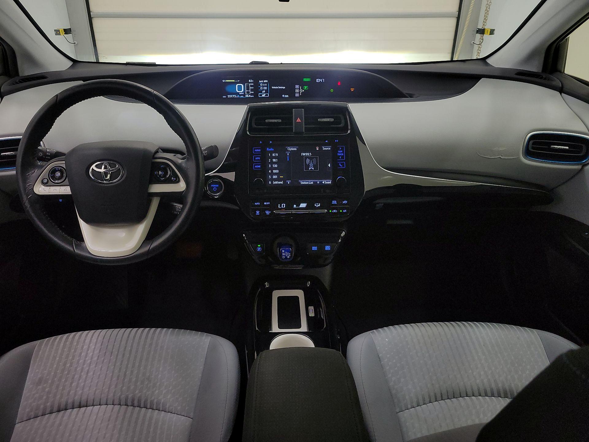 Thumbnail: 2016 Toyota Prius - 9