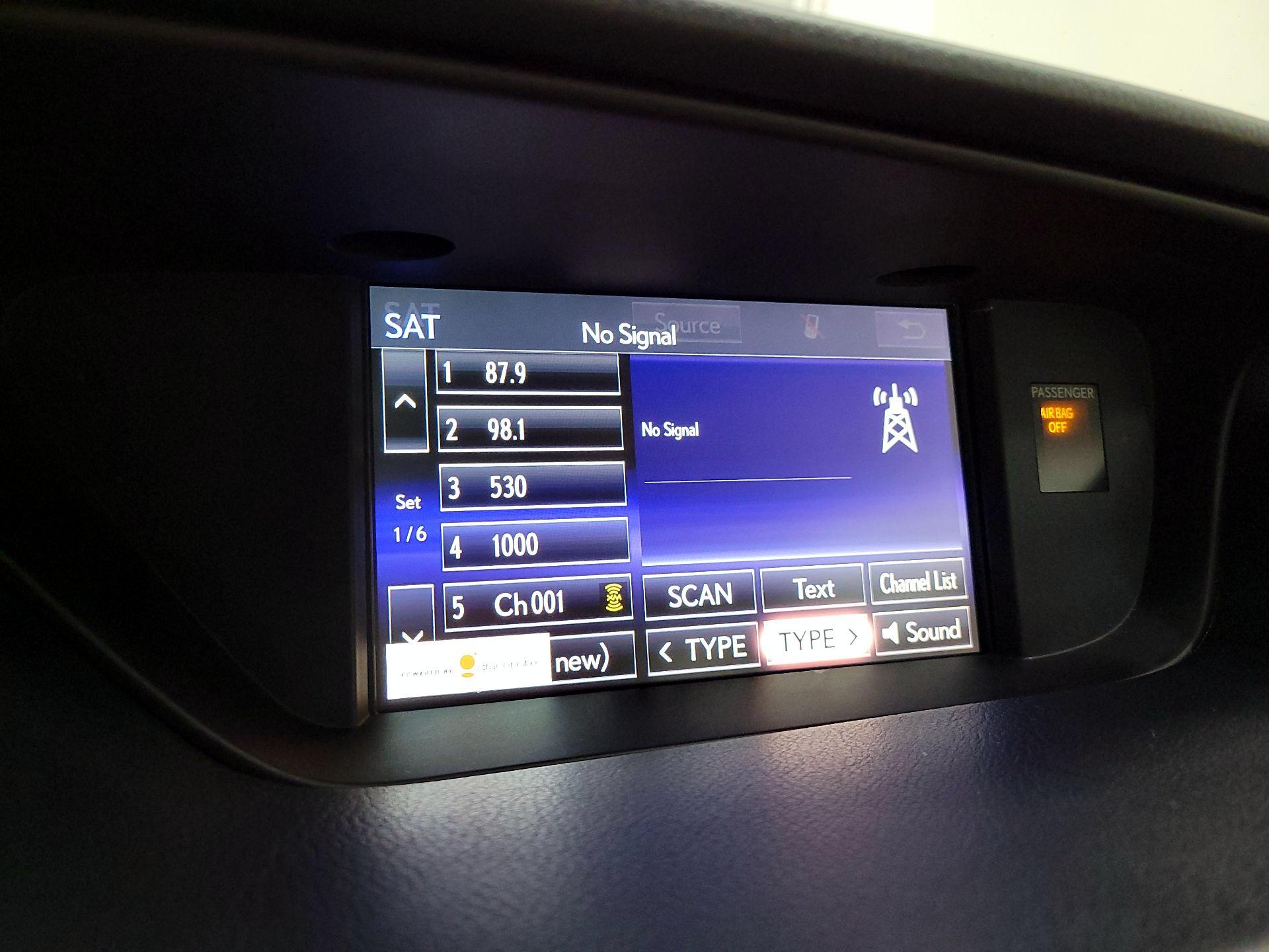 Thumbnail: 2015 Lexus ES - 16