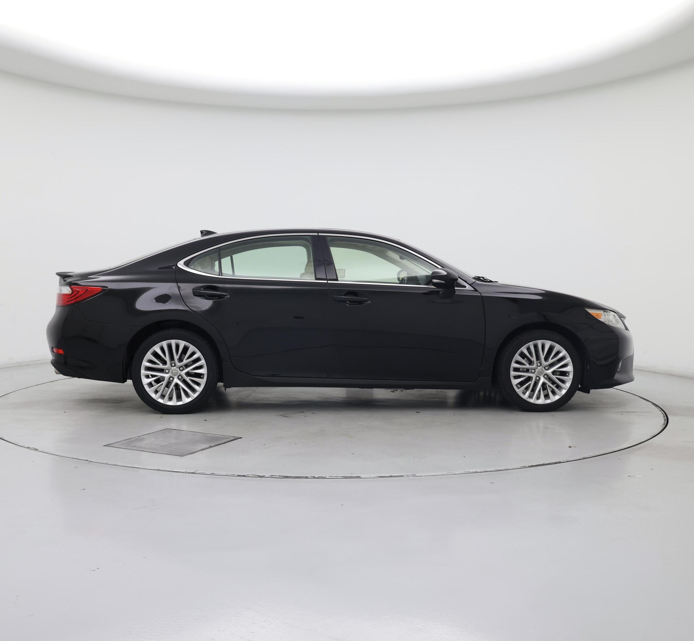 Thumbnail: 2015 Lexus ES - 7