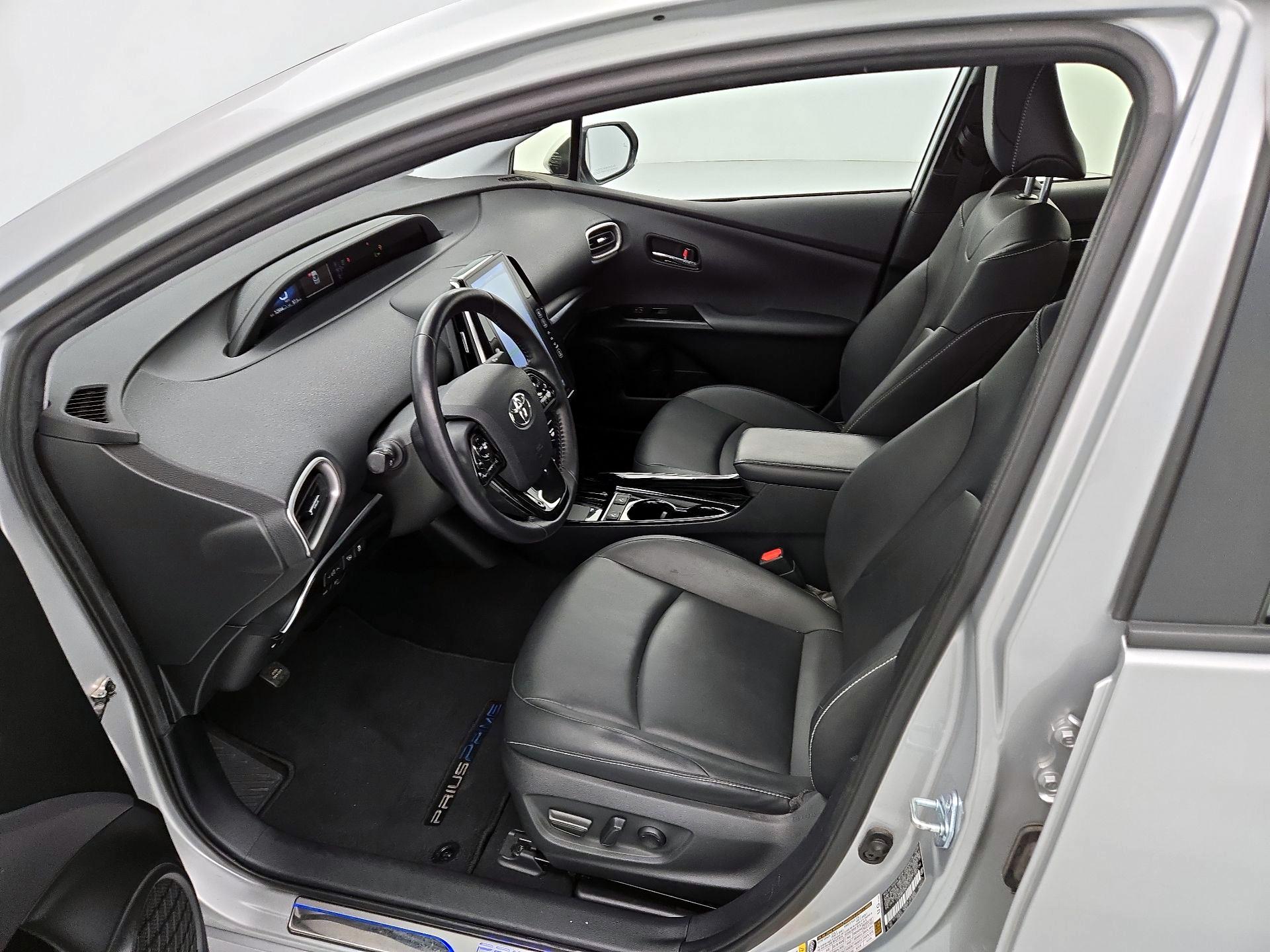 Thumbnail: 2021 Toyota Prius Prime - 11