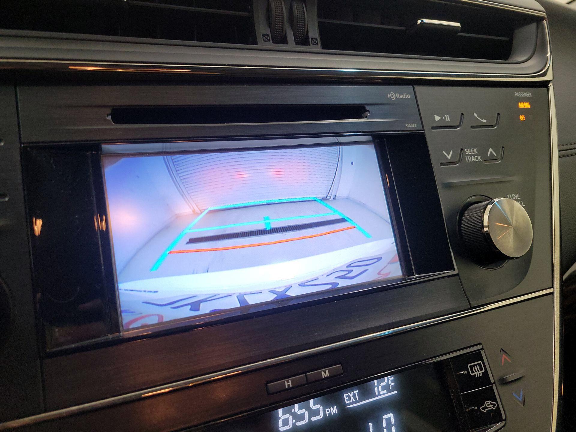 Thumbnail: 2015 Toyota Avalon - 14