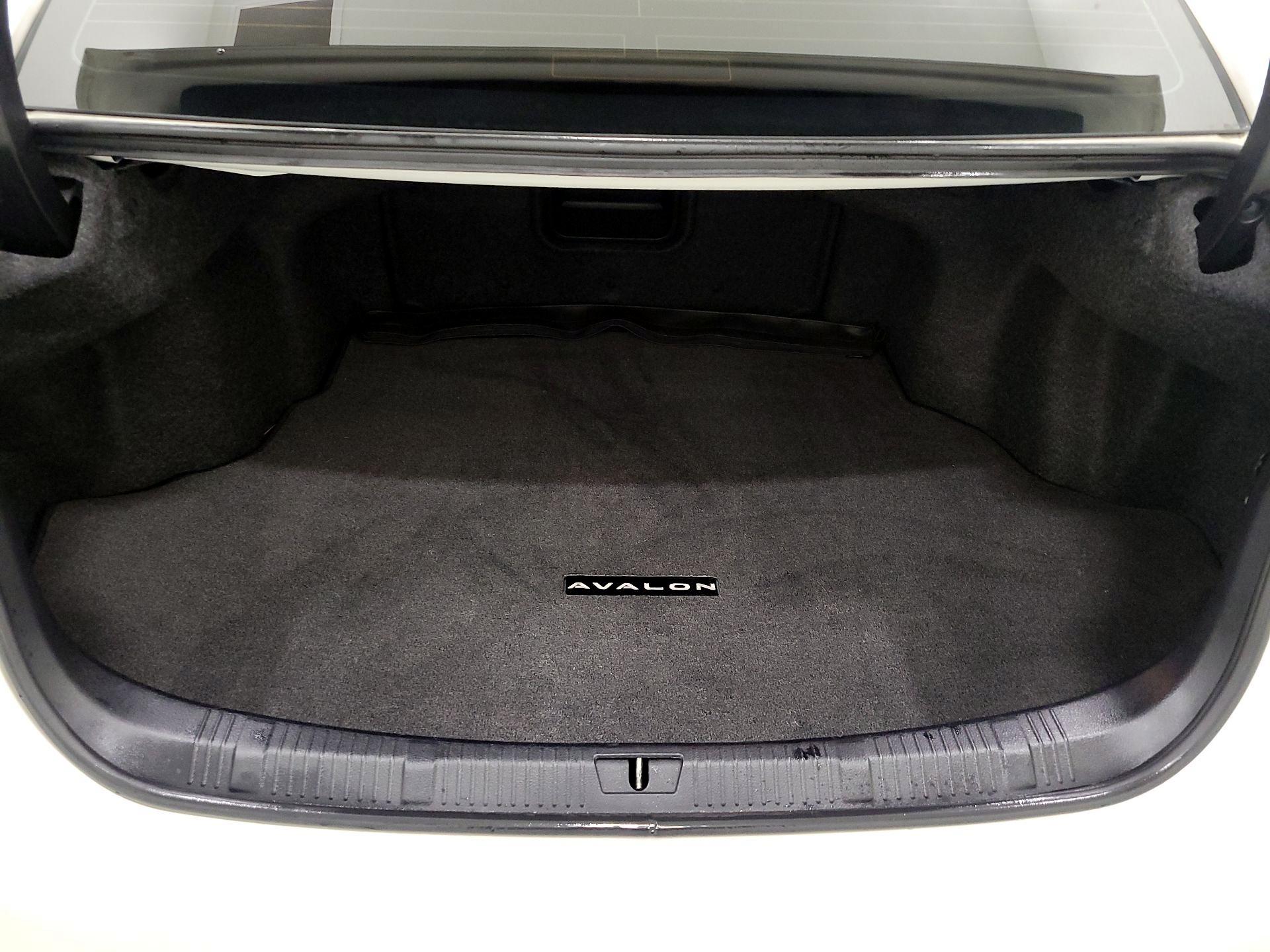 Thumbnail: 2015 Toyota Avalon - 20