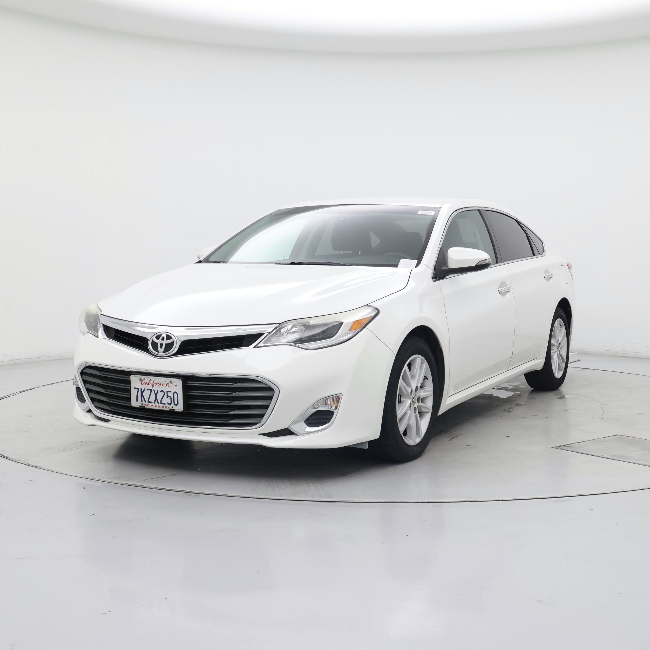 Thumbnail: 2015 Toyota Avalon - 4