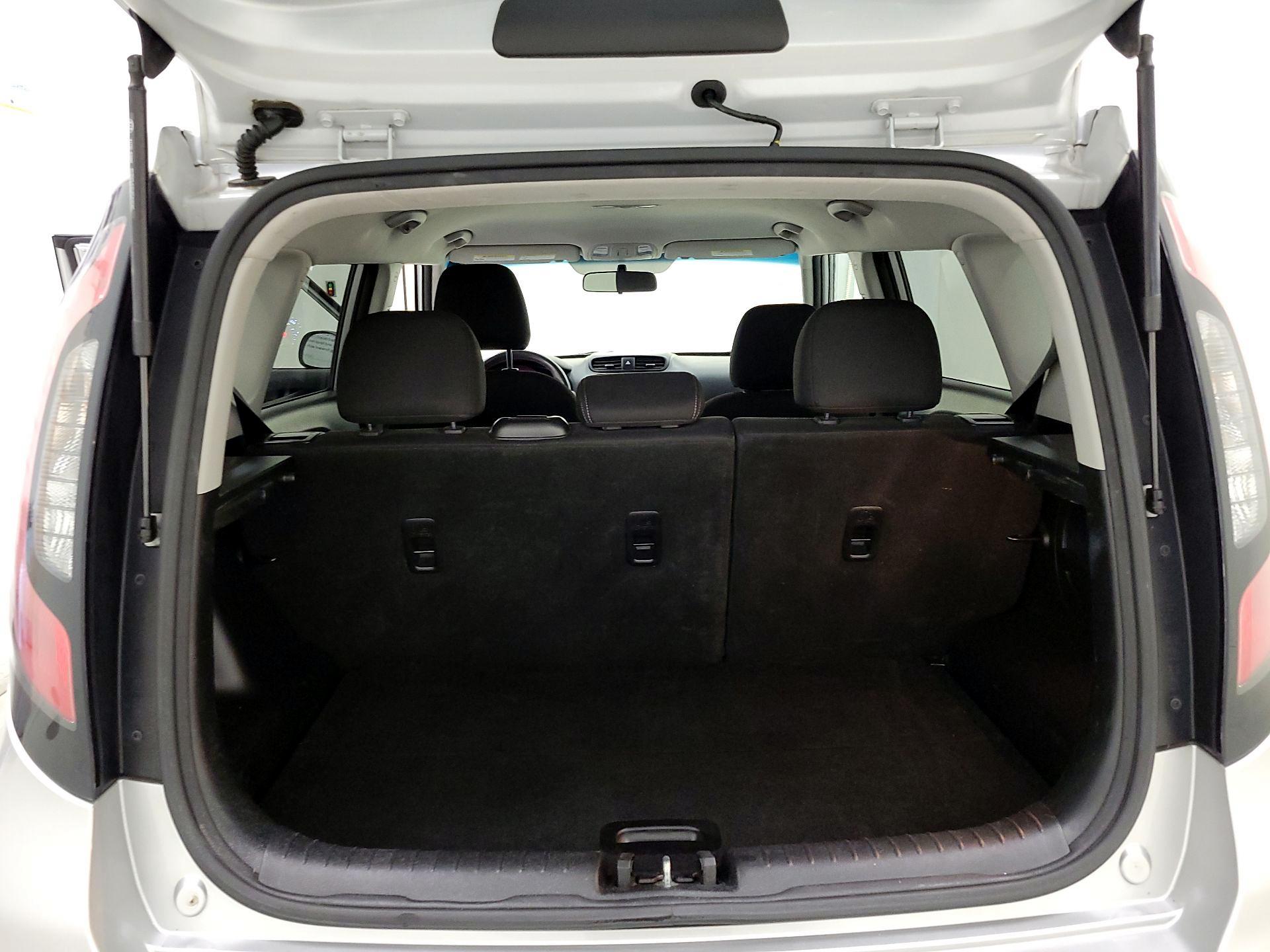 Thumbnail: 2019 Kia Soul - 20