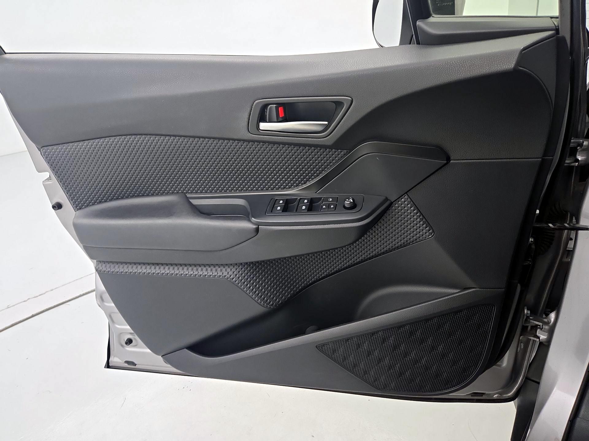 Thumbnail: 2019 Toyota C-HR - 12