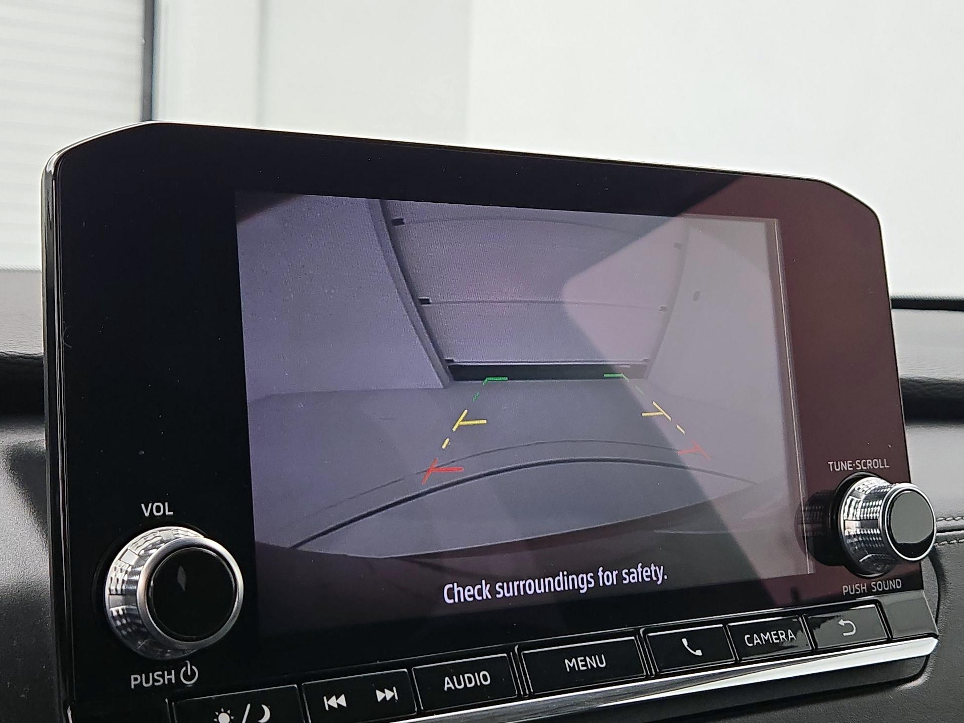 Thumbnail: 2023 Mitsubishi Outlander - 14