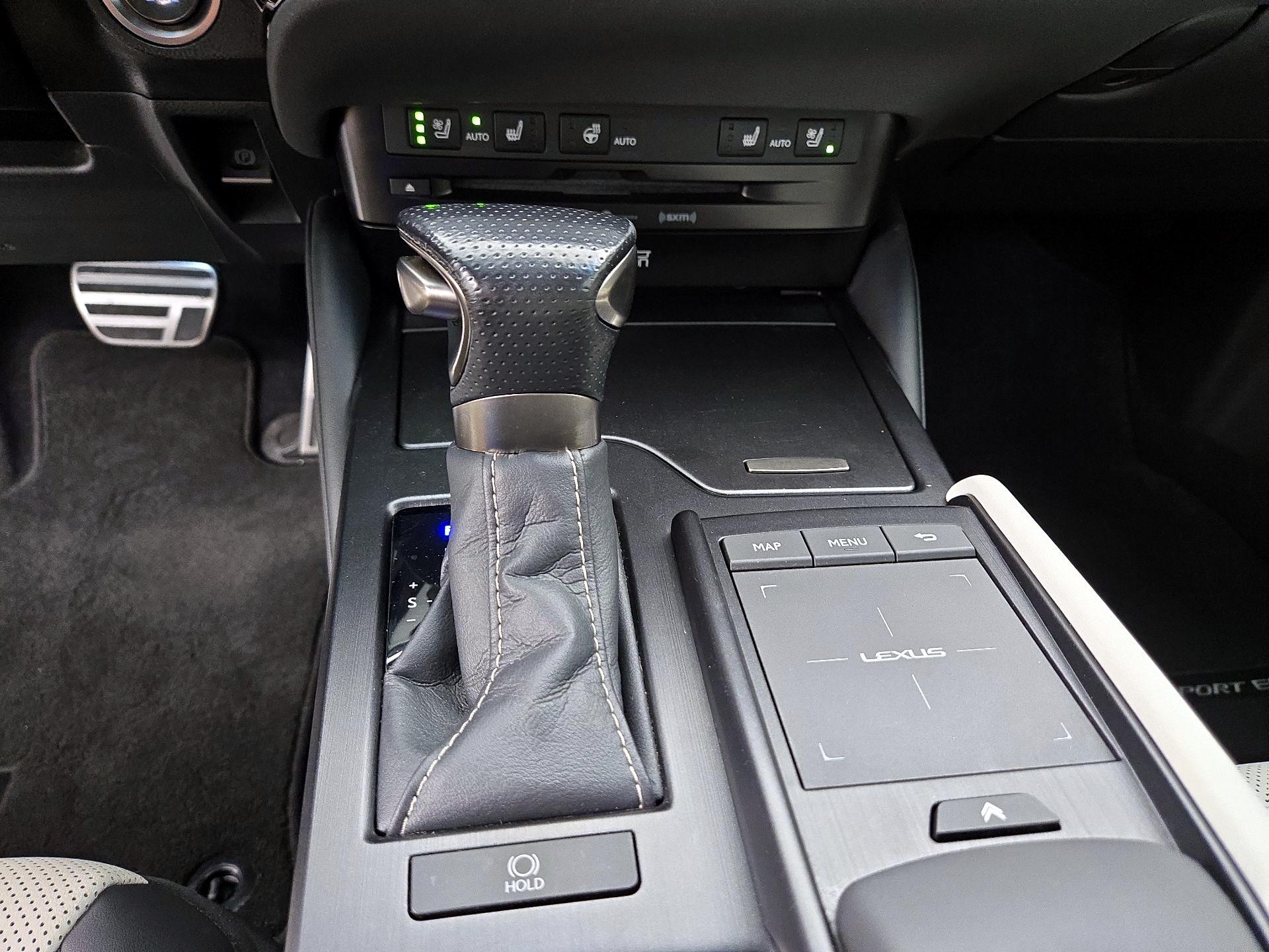 Thumbnail: 2022 Lexus ES - 18