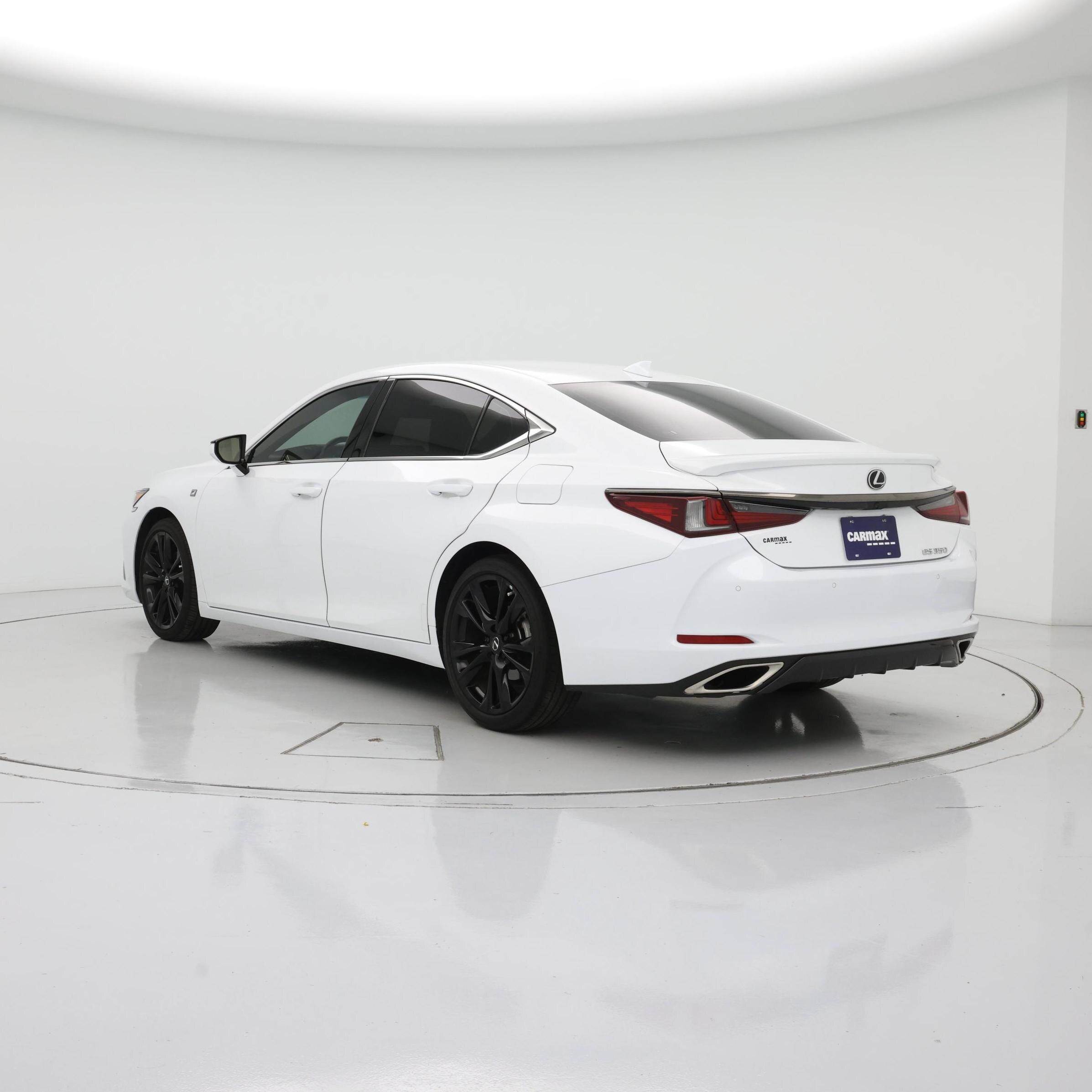 Thumbnail: 2022 Lexus ES - 2
