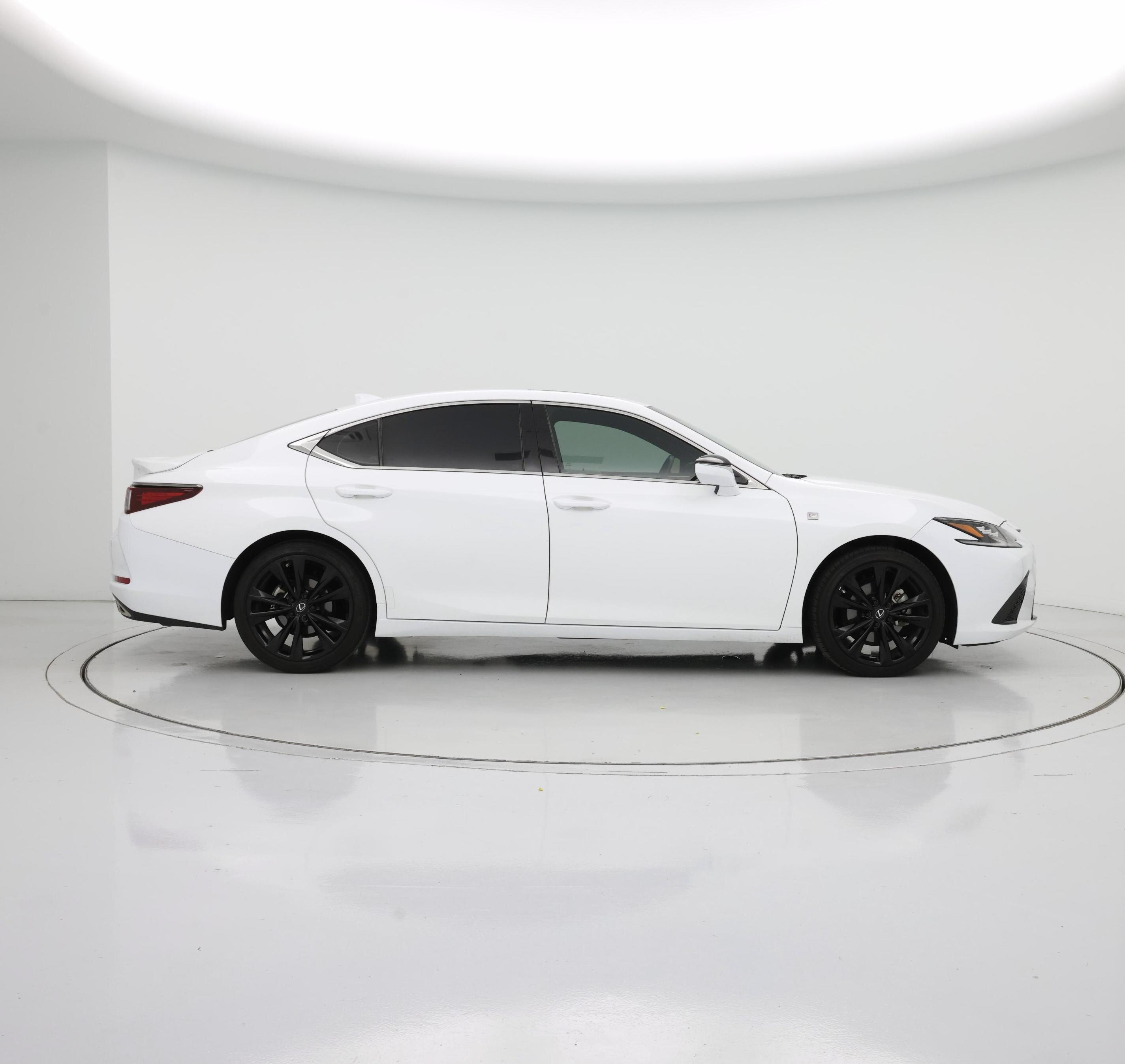 Thumbnail: 2022 Lexus ES - 7