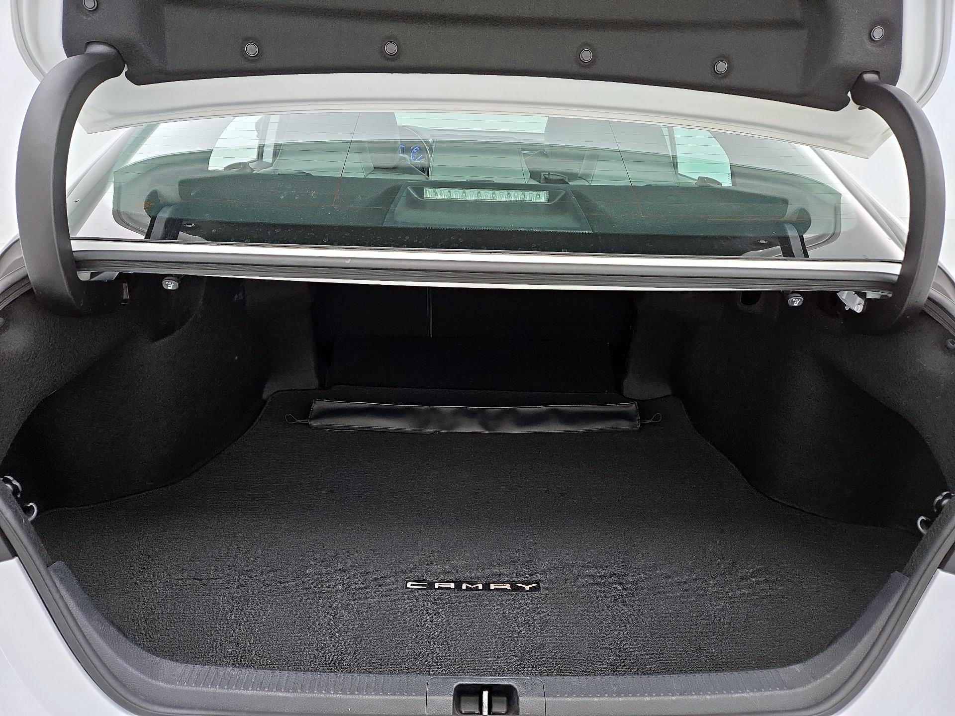 Thumbnail: 2019 Toyota Camry - 20