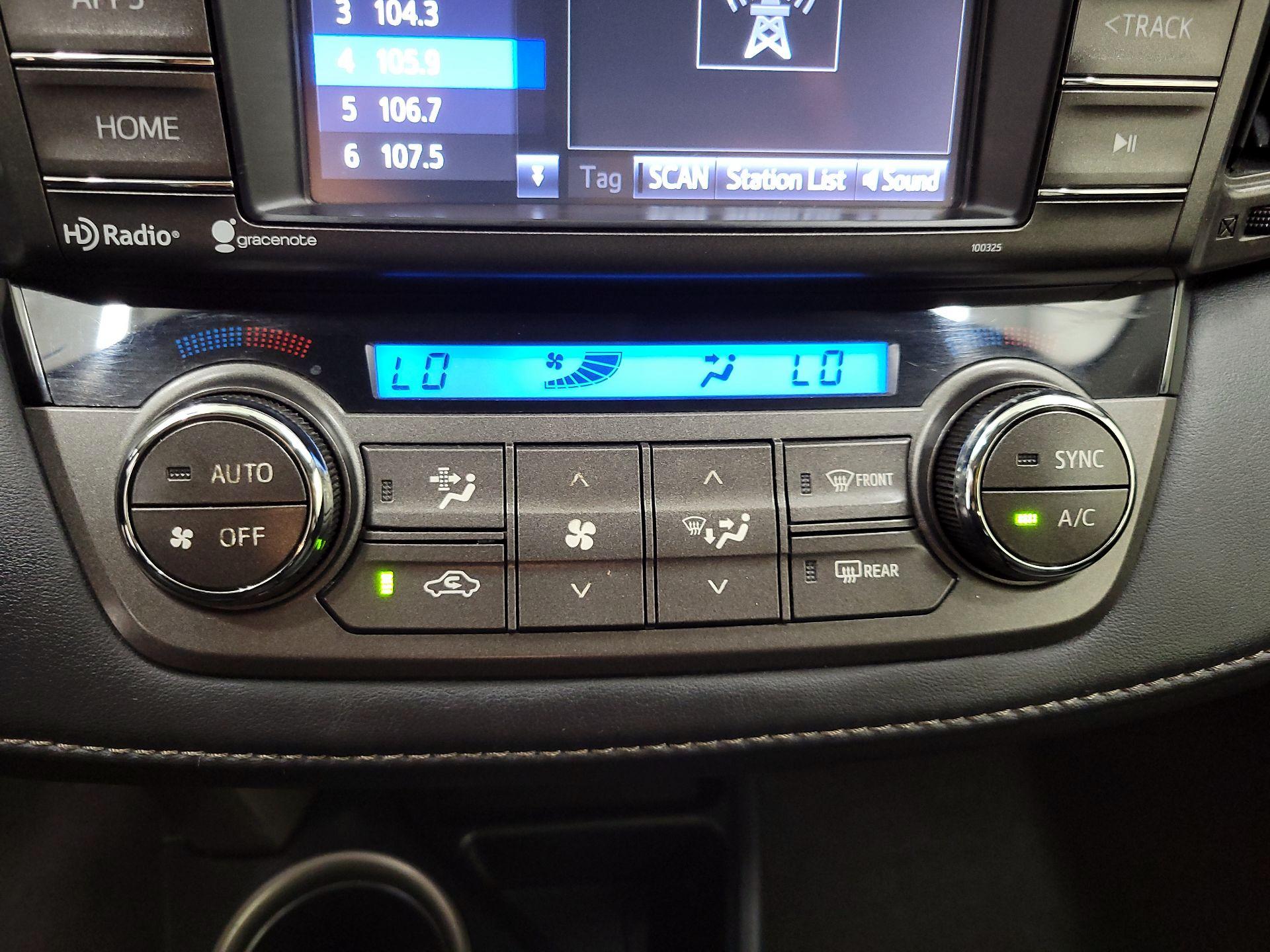 Thumbnail: 2015 Toyota RAV4 - 16