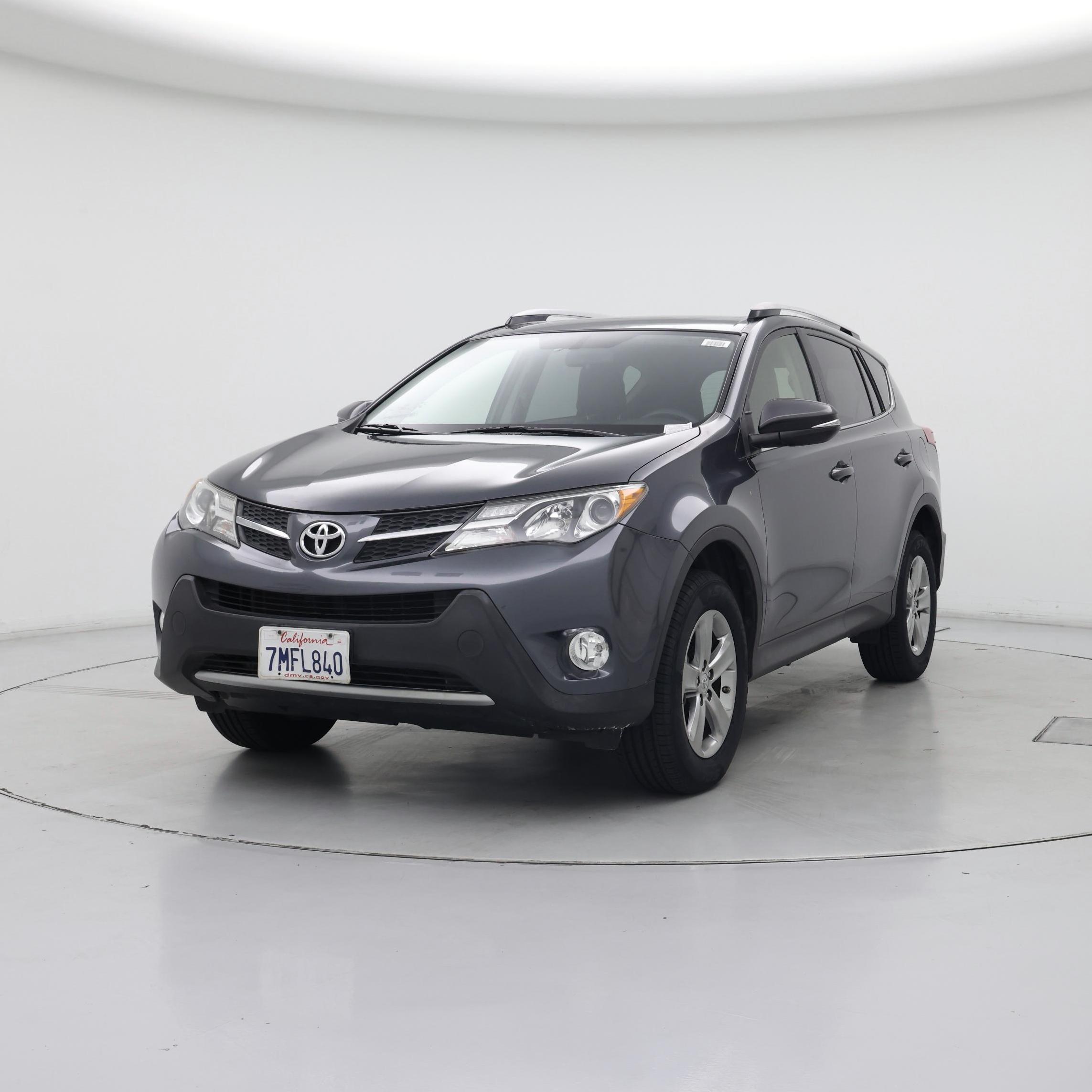 Thumbnail: 2015 Toyota RAV4 - 4