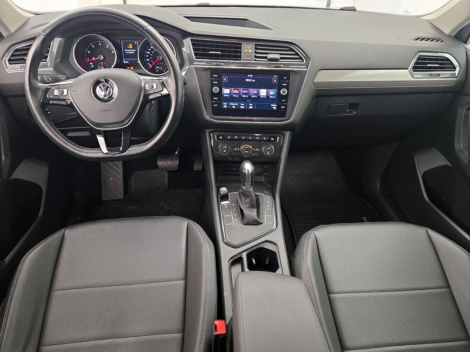 Thumbnail: 2019 Volkswagen Tiguan - 9