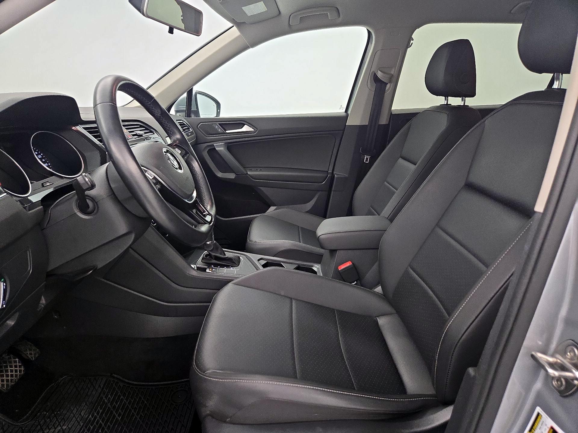 Thumbnail: 2019 Volkswagen Tiguan - 11
