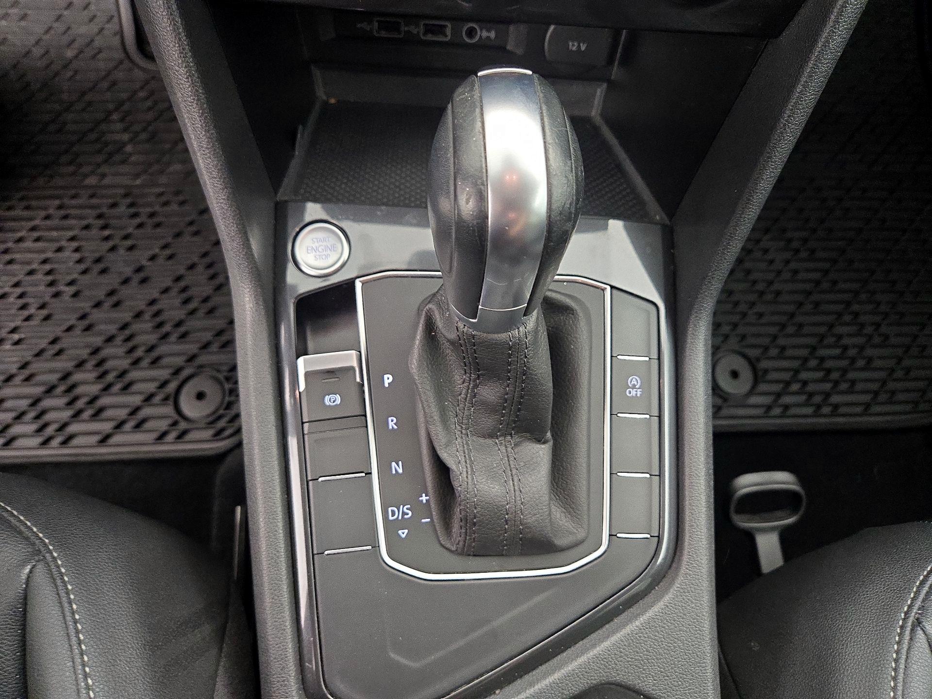 Thumbnail: 2019 Volkswagen Tiguan - 17
