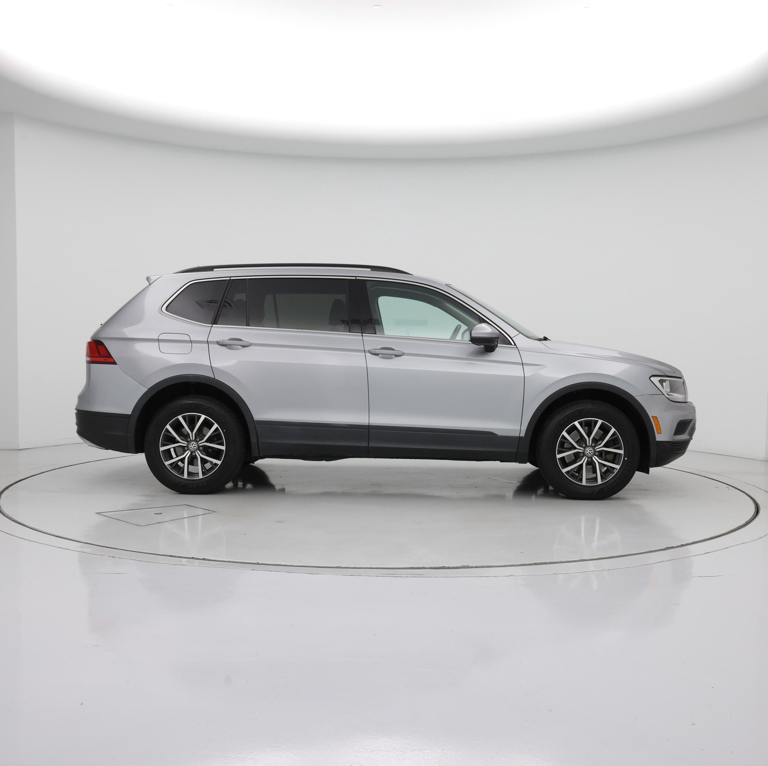 Thumbnail: 2019 Volkswagen Tiguan - 7