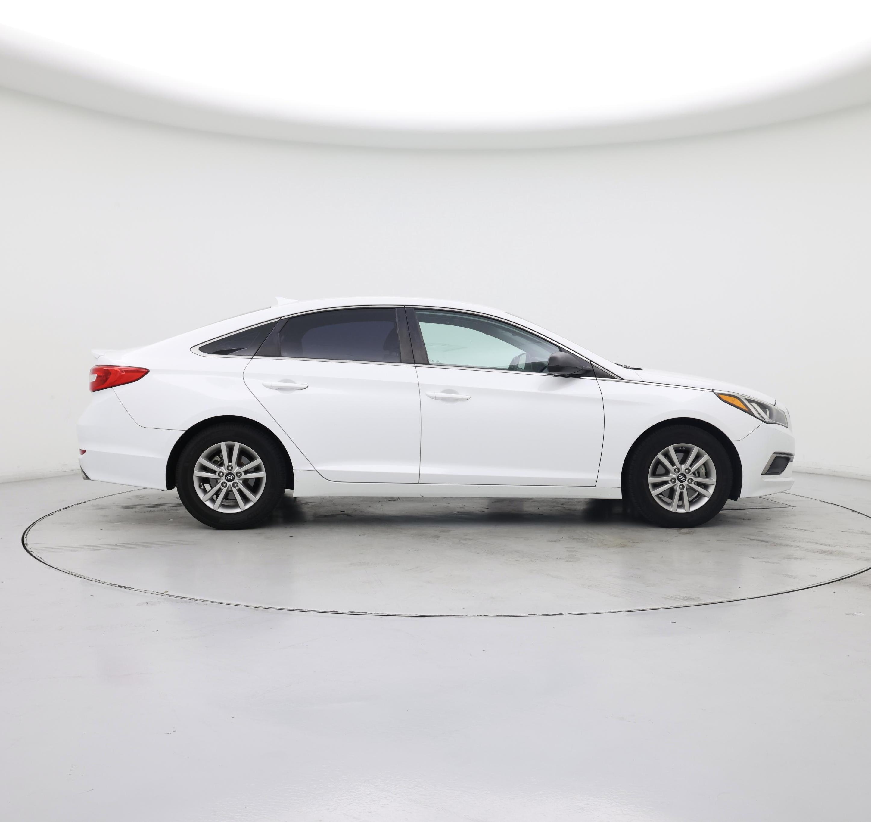 Thumbnail: 2016 Hyundai Sonata - 7