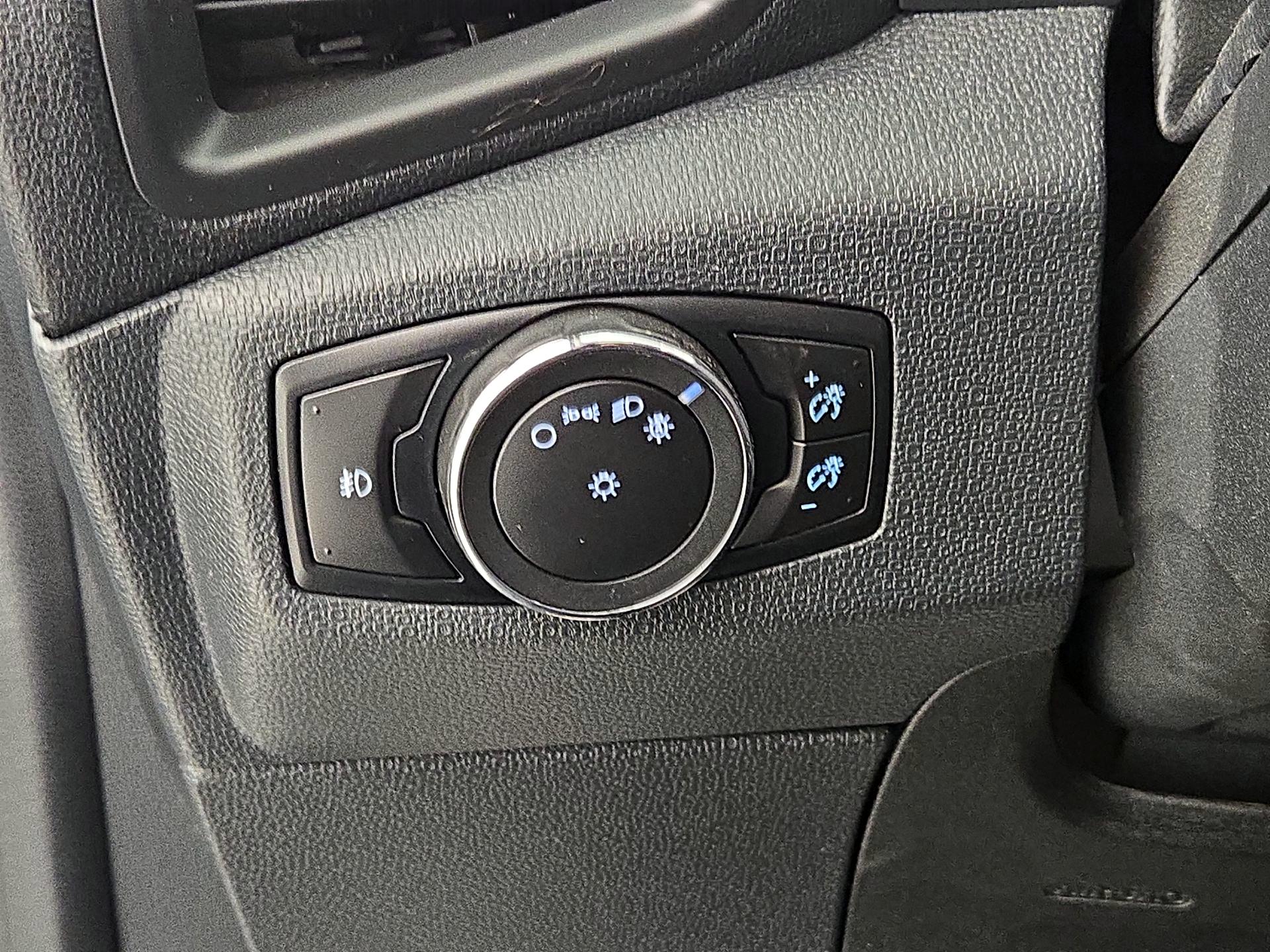 Thumbnail: 2019 Ford EcoSport - 13