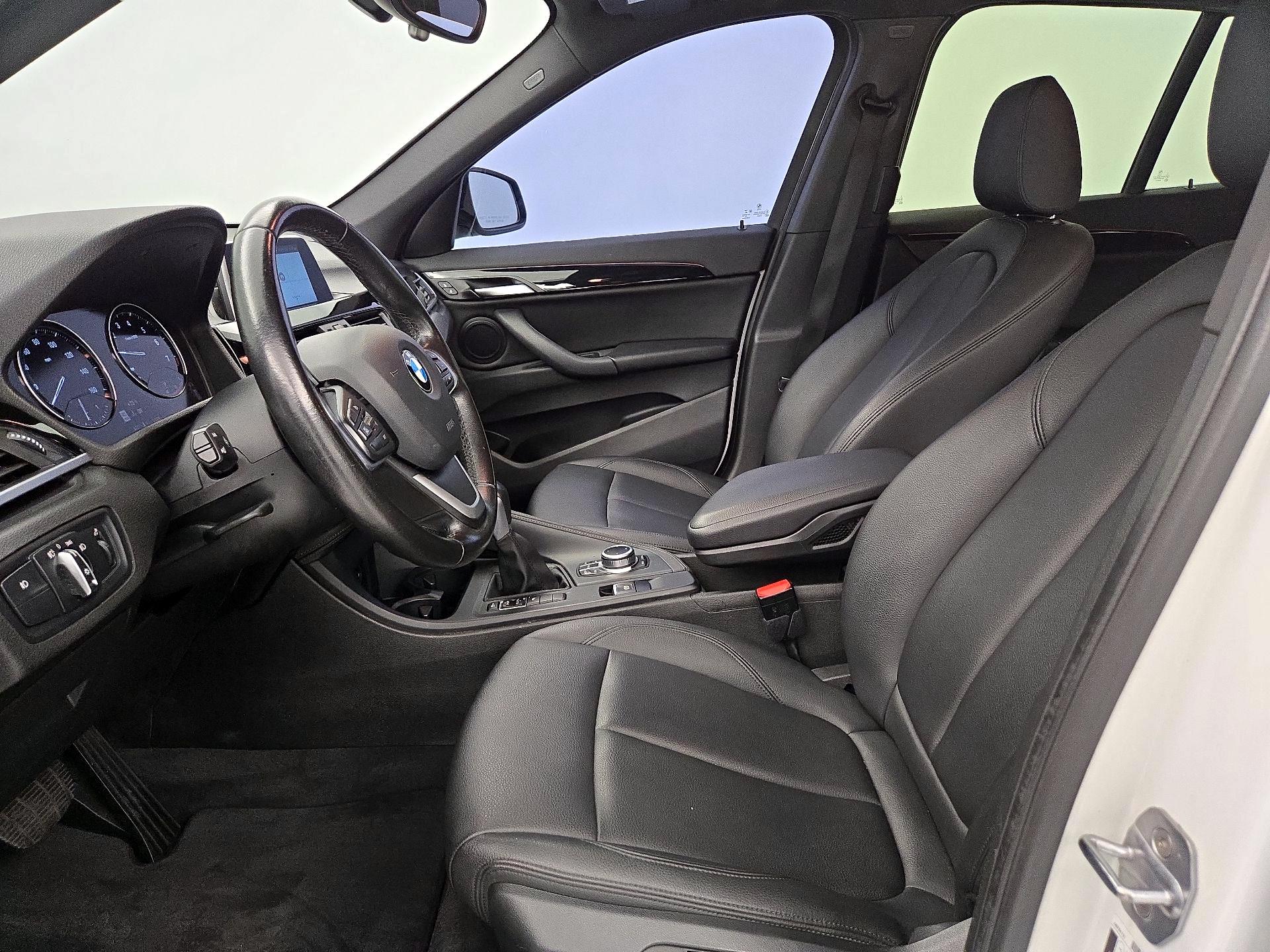 Thumbnail: 2019 BMW X1 - 11