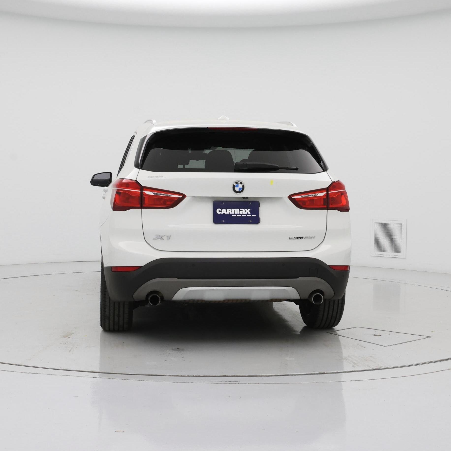 Thumbnail: 2019 BMW X1 - 6