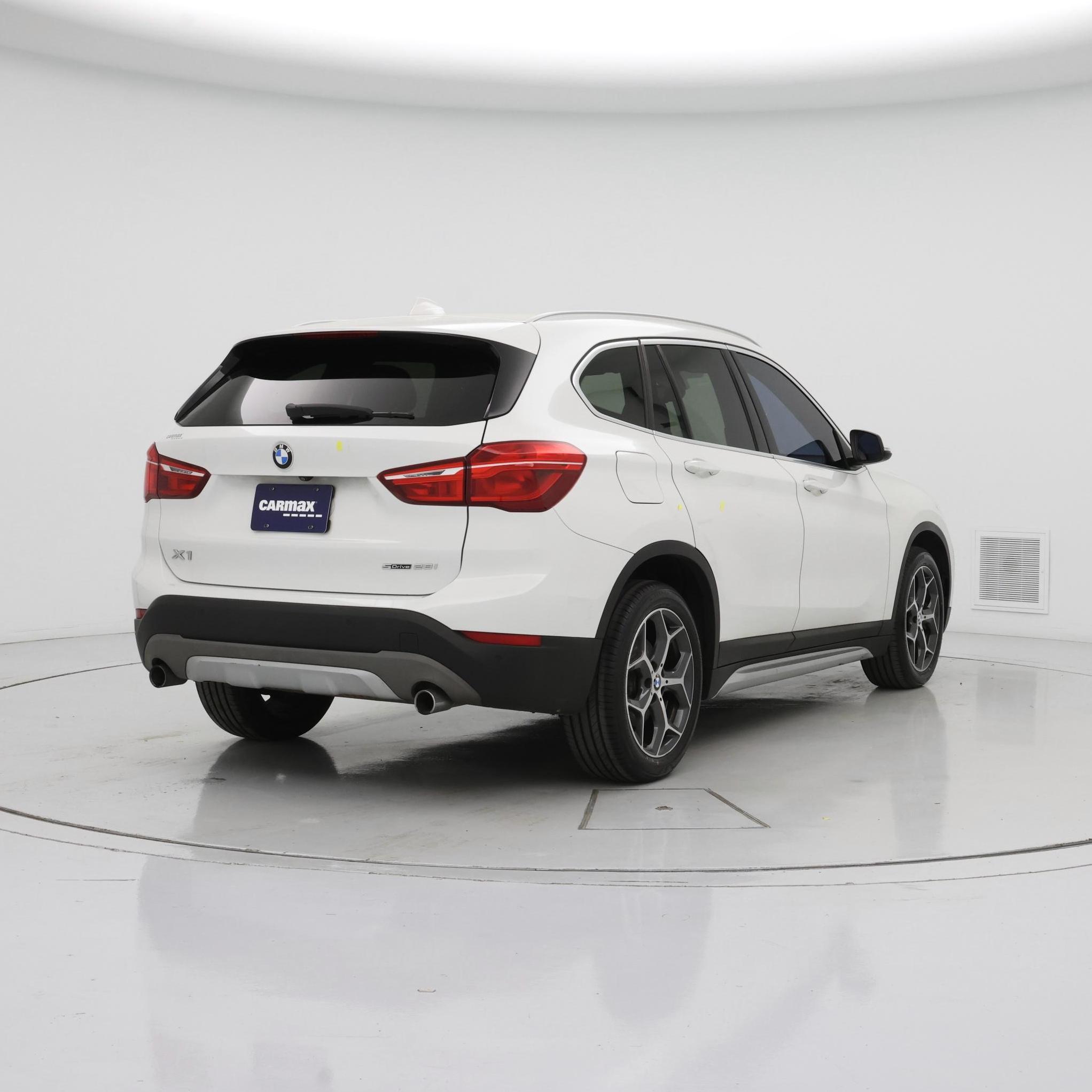 Thumbnail: 2019 BMW X1 - 8