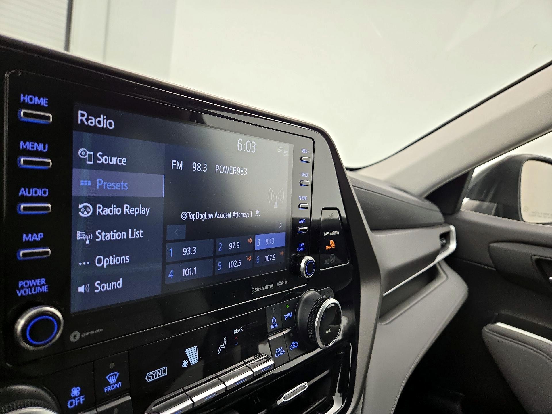 Thumbnail: 2021 Toyota Highlander - 16