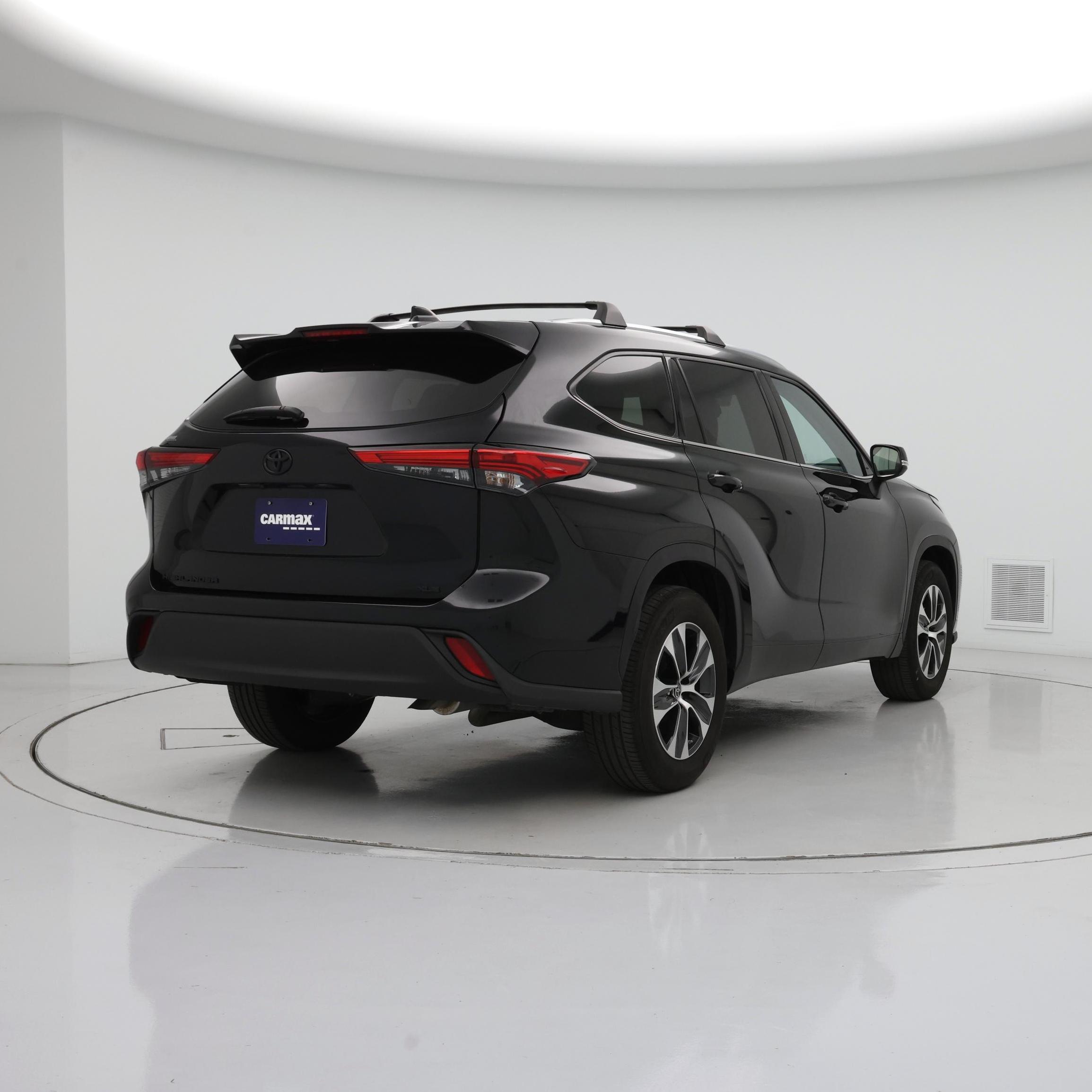 Thumbnail: 2021 Toyota Highlander - 8