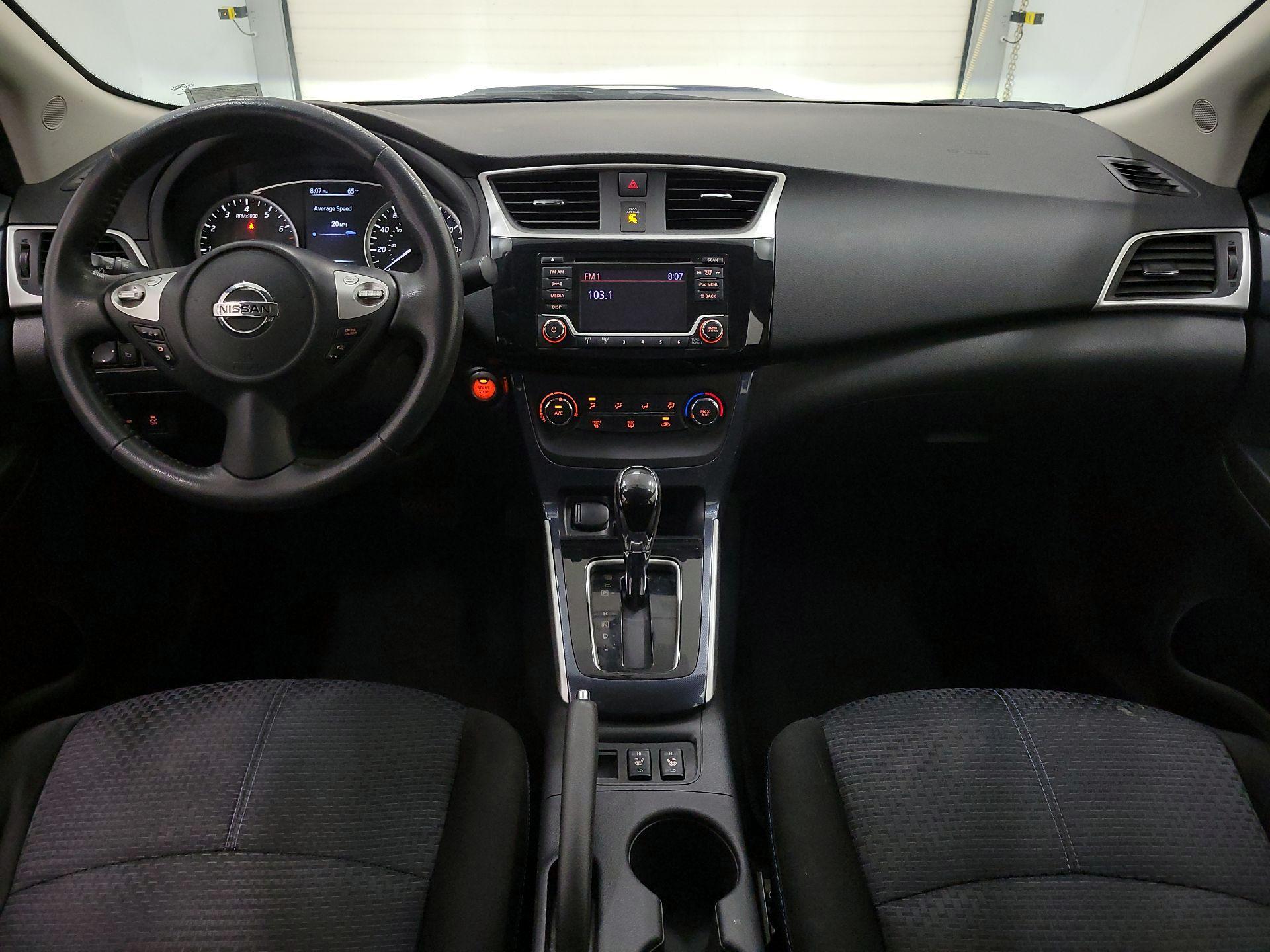 Thumbnail: 2017 Nissan Sentra - 9