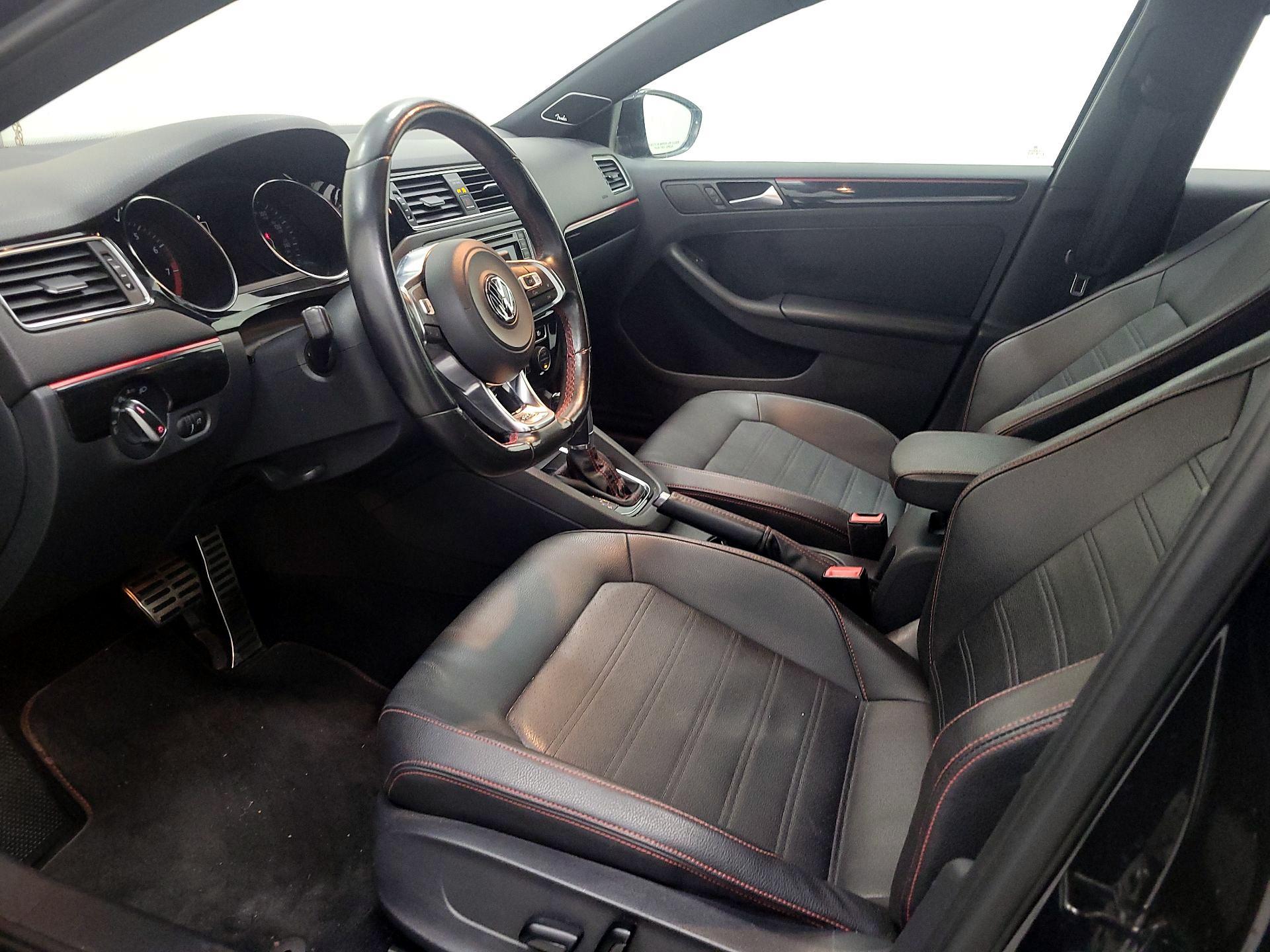 Thumbnail: 2016 Volkswagen Jetta - 11