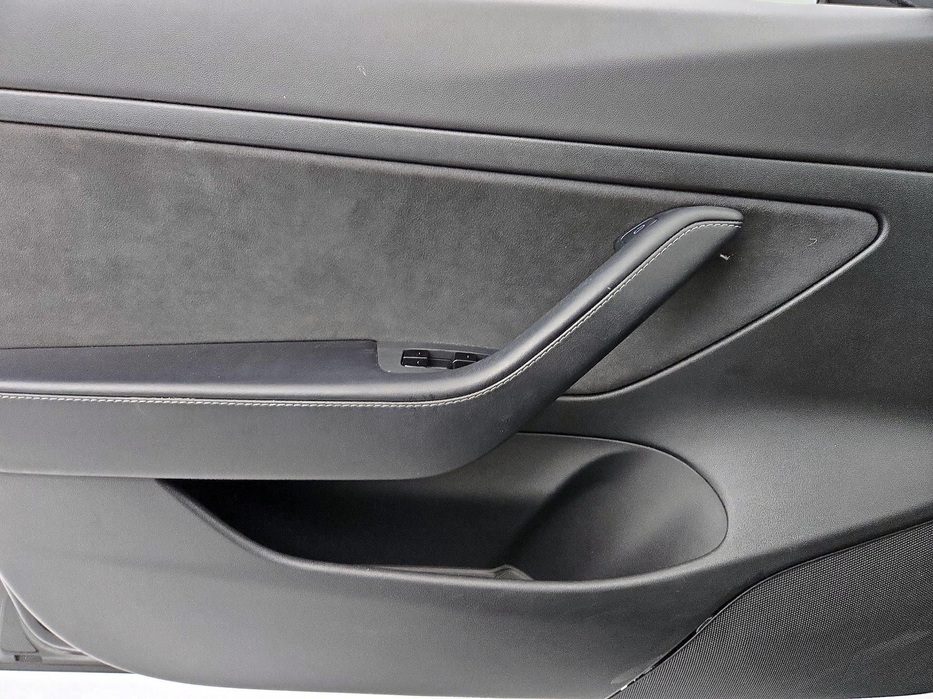 Thumbnail: 2021 Tesla Model 3 - 12