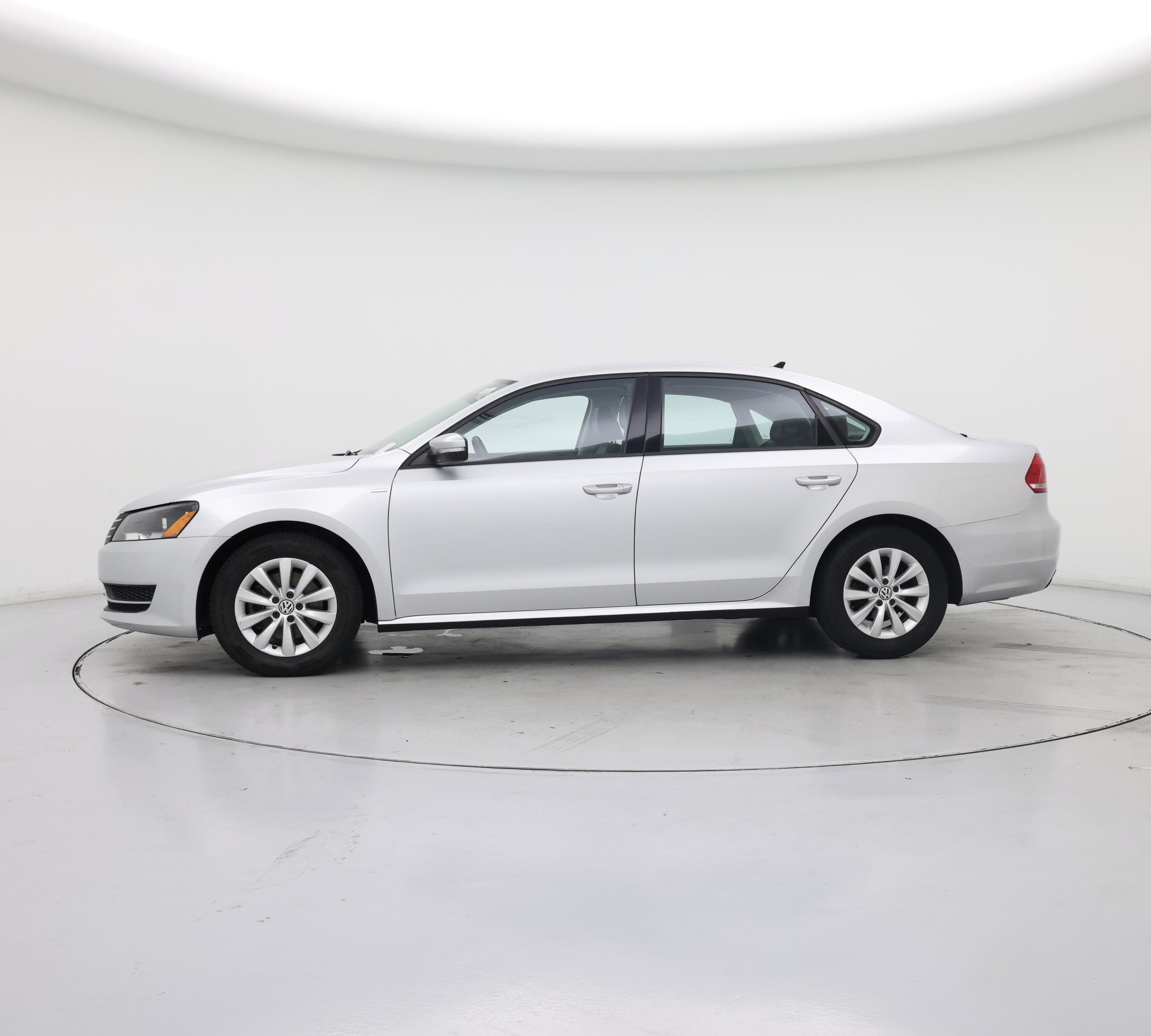 Thumbnail: 2015 Volkswagen Passat - 3