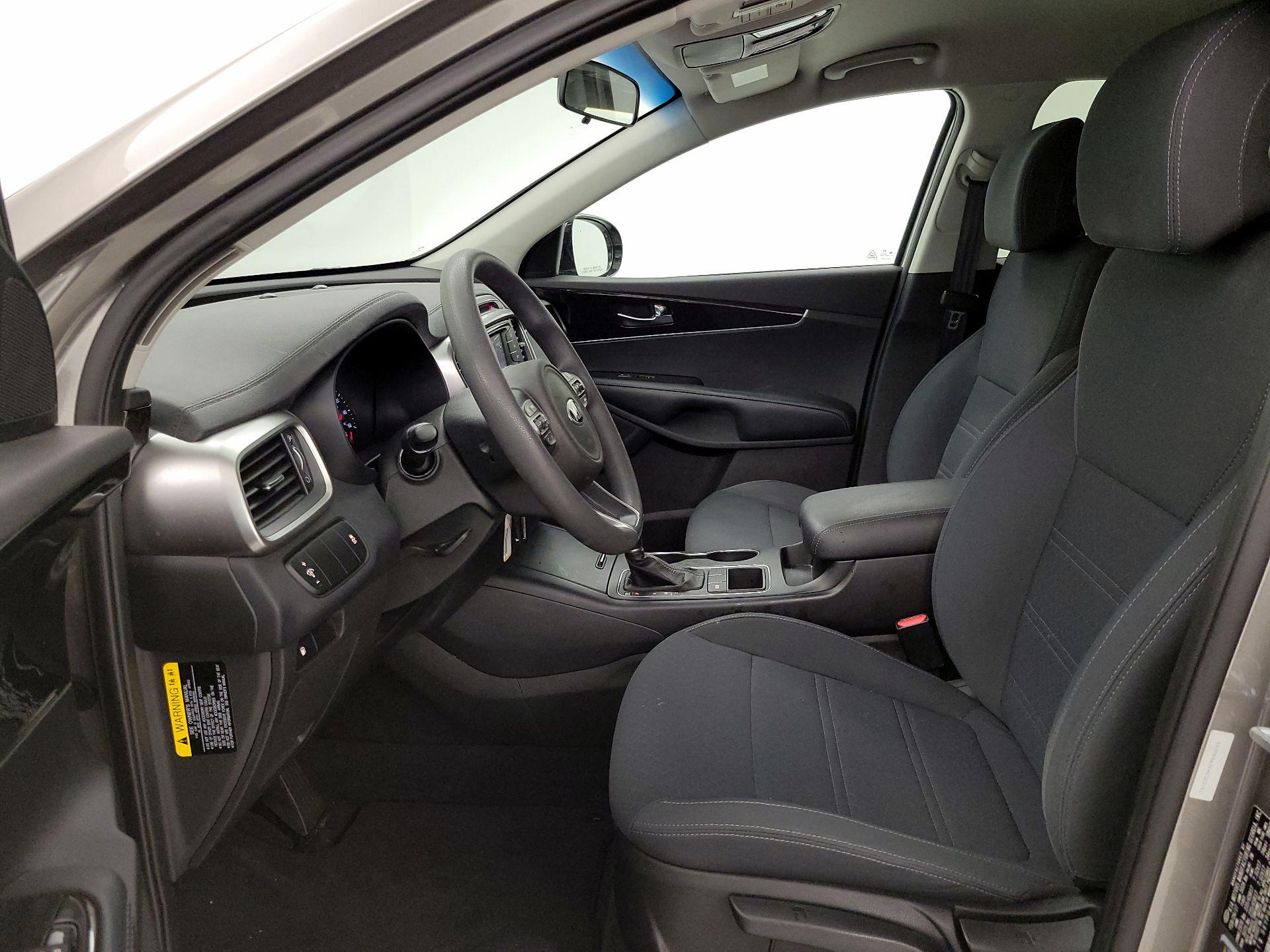 Thumbnail: 2017 Kia Sorento - 11