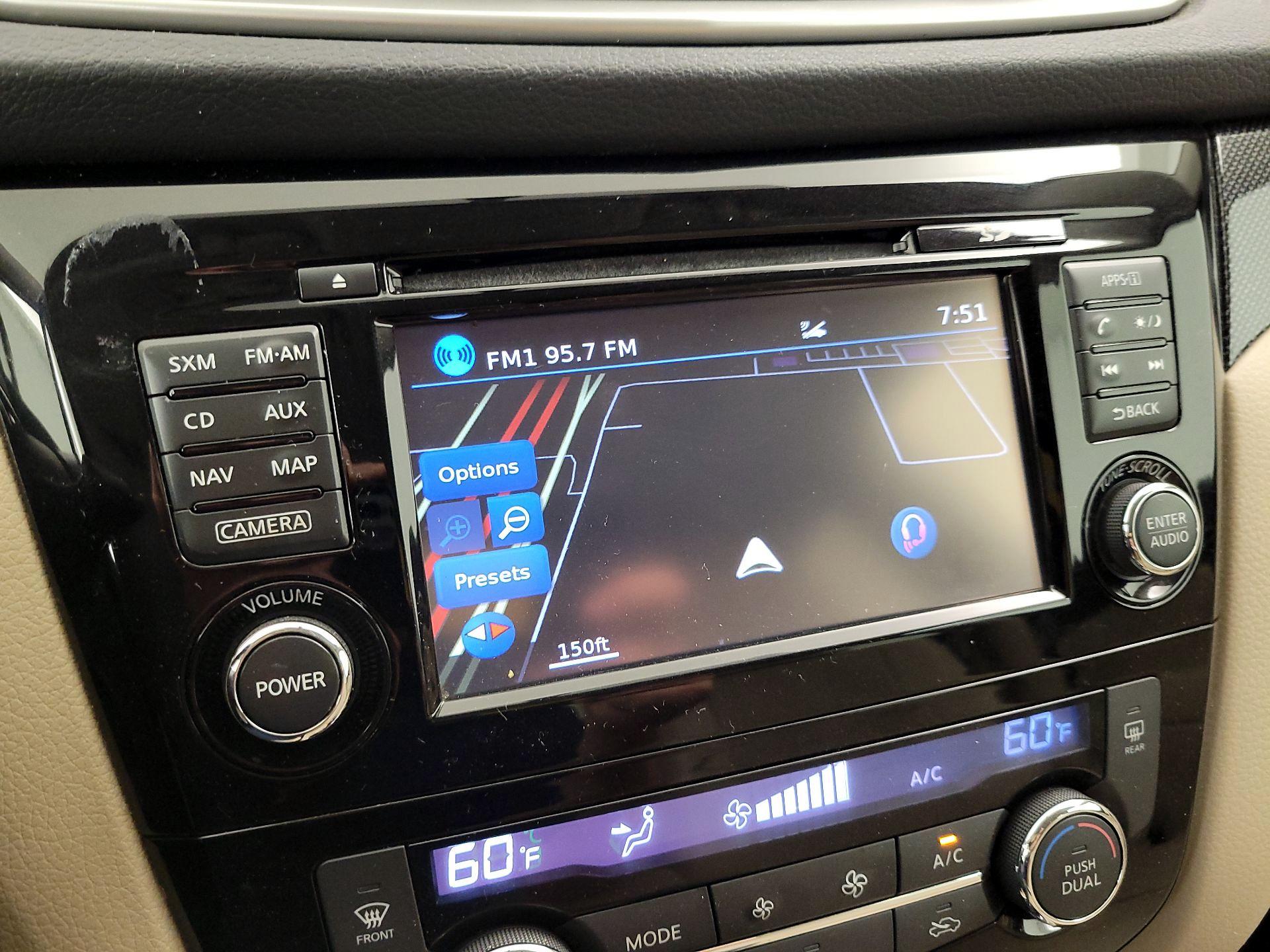 Thumbnail: 2016 Nissan Rogue - 14