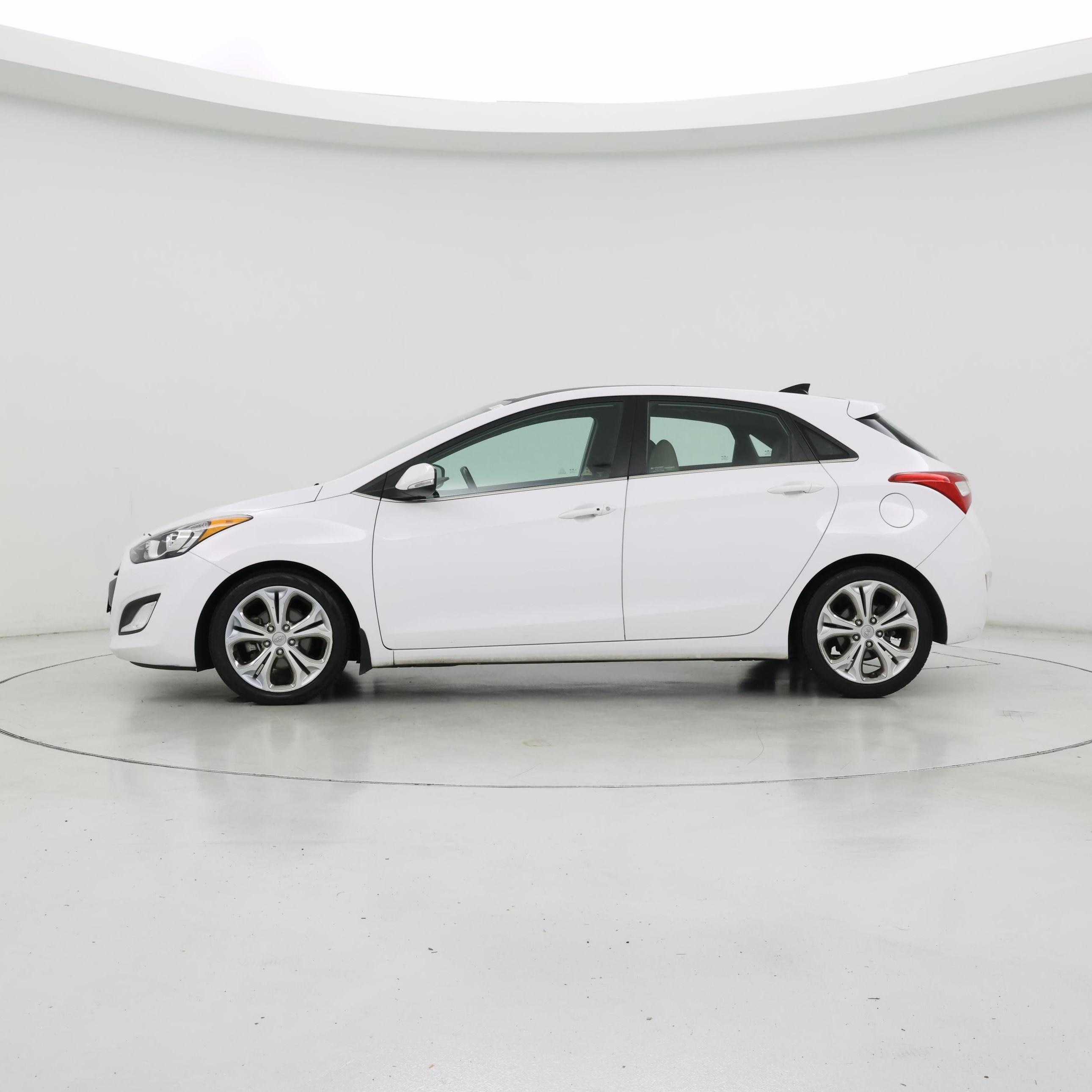 Thumbnail: 2014 Hyundai Elantra - 3