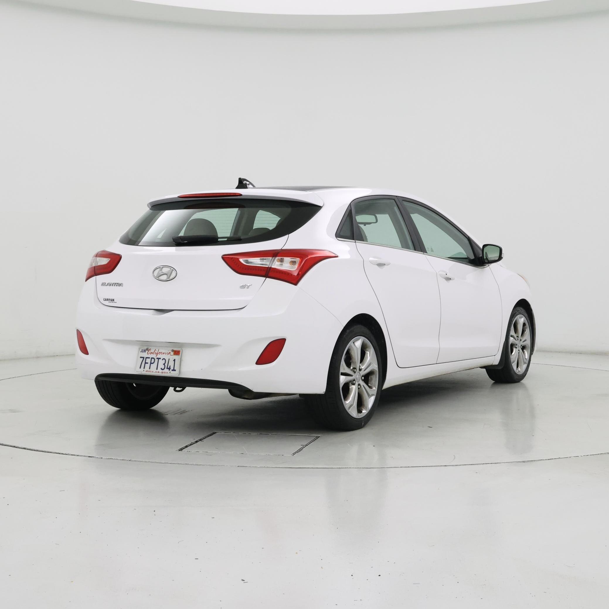 Thumbnail: 2014 Hyundai Elantra - 8