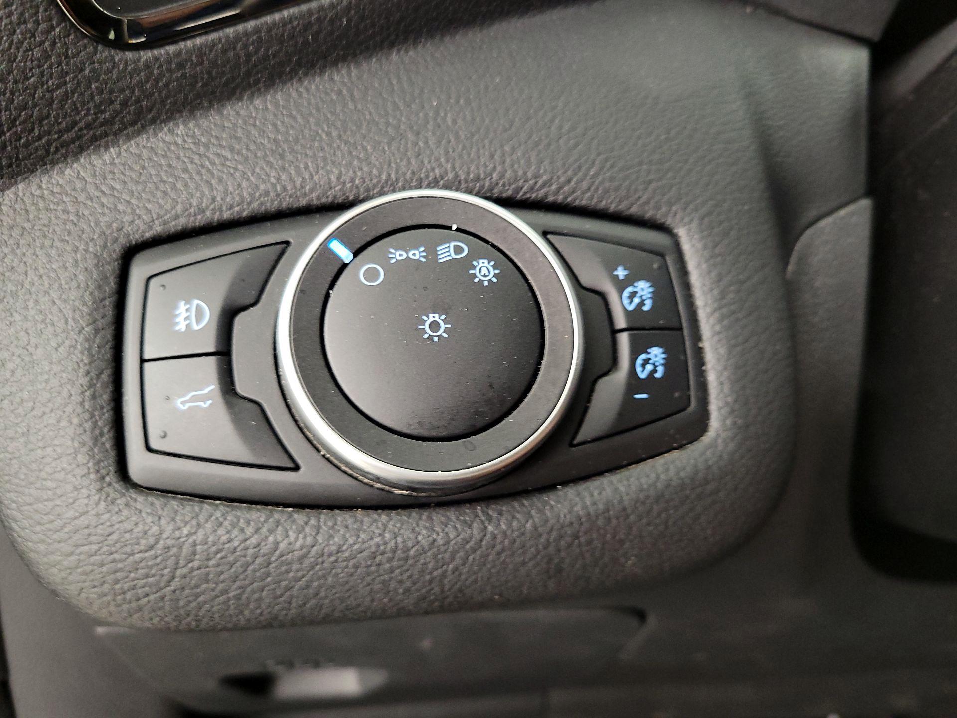 Thumbnail: 2018 Ford Escape - 13