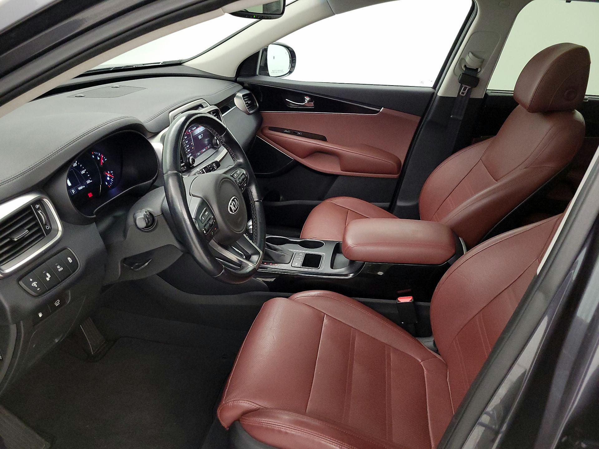 Thumbnail: 2017 Kia Sorento - 11