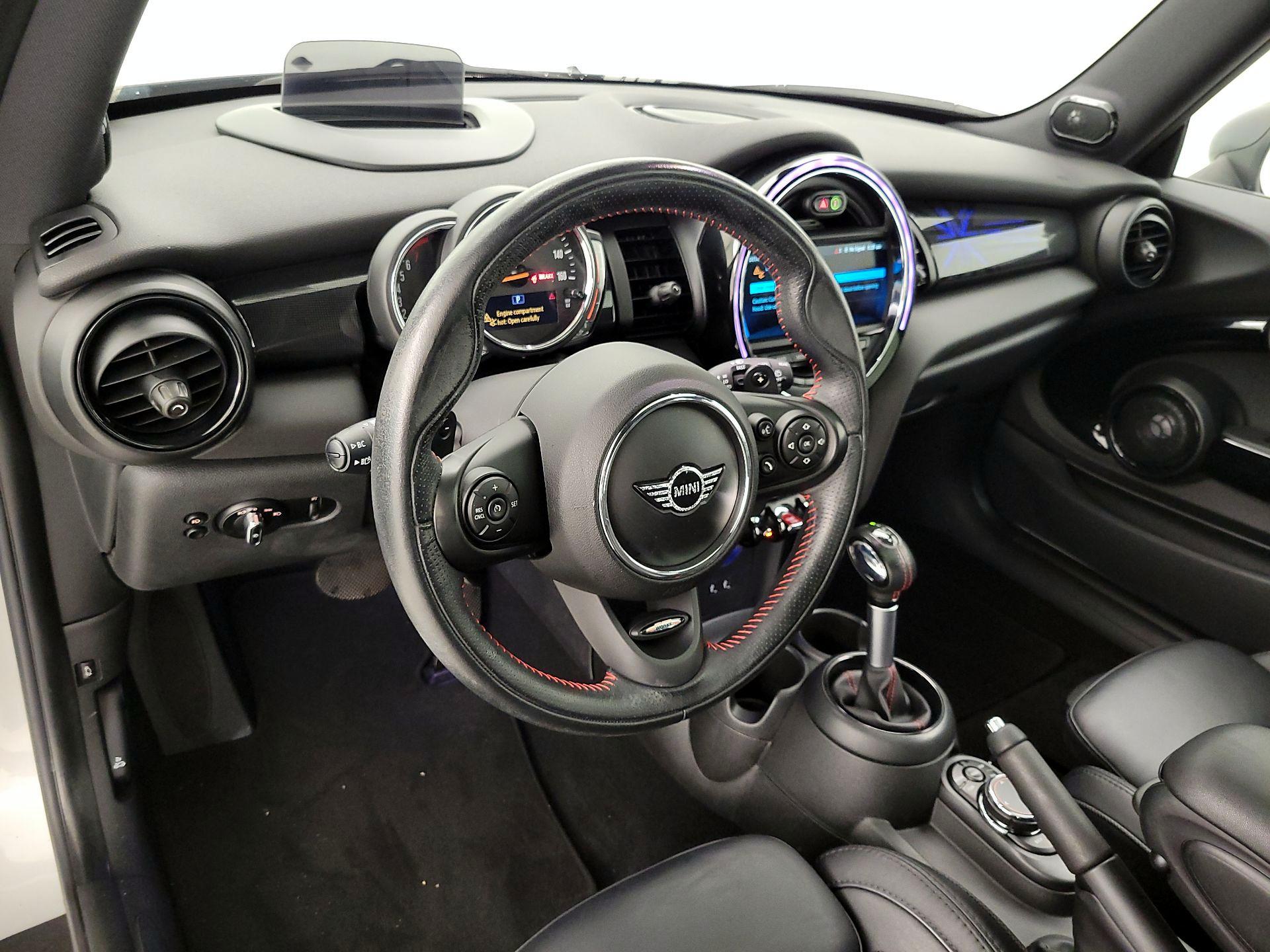 Thumbnail: 2019 MINI Cooper Hardtop - 9
