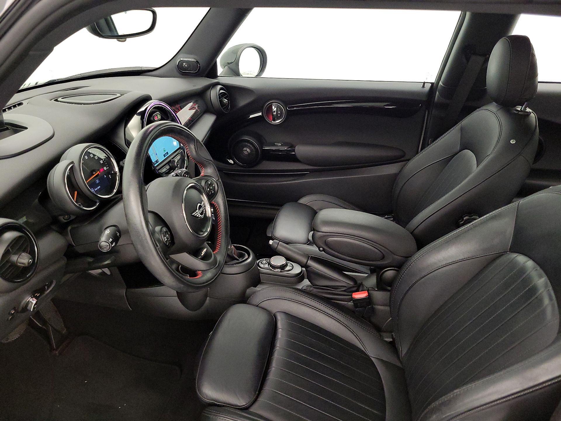 Thumbnail: 2019 MINI Cooper Hardtop - 11