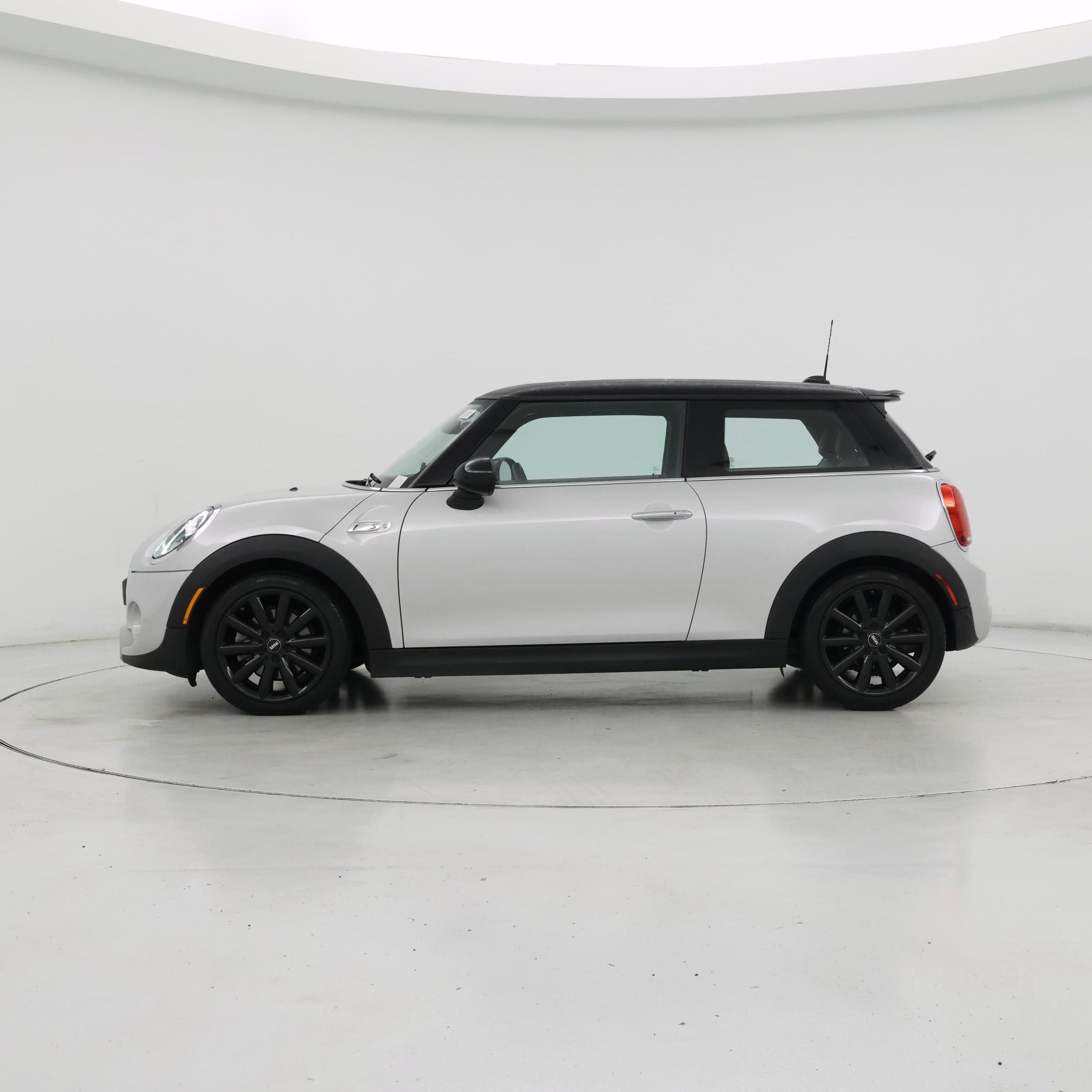 Thumbnail: 2019 MINI Cooper Hardtop - 3