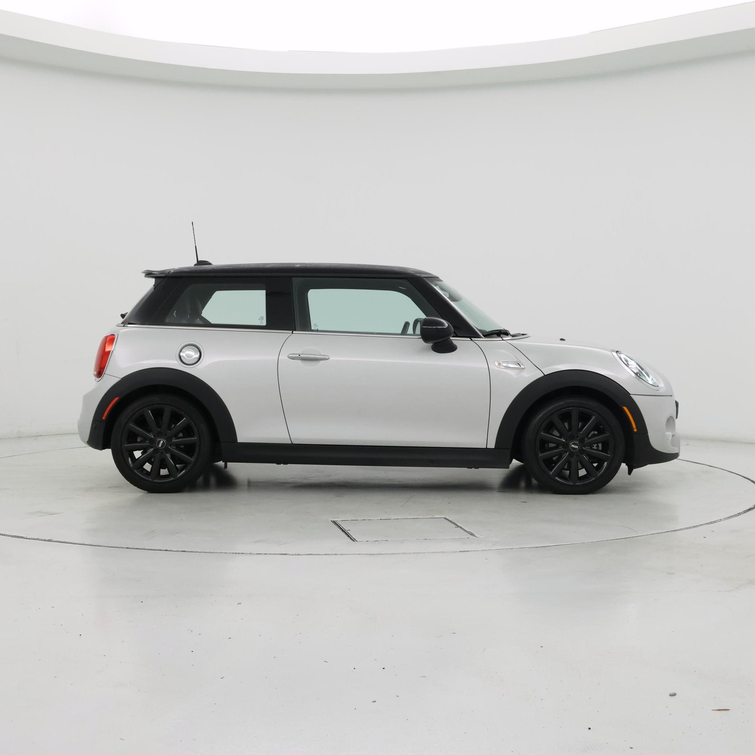 Thumbnail: 2019 MINI Cooper Hardtop - 7
