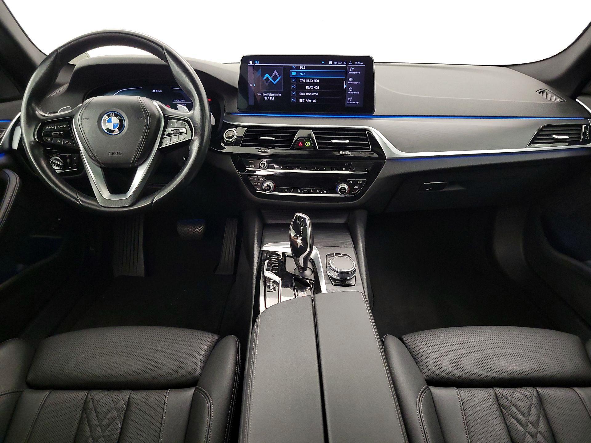Thumbnail: 2022 BMW 5 Series - 9